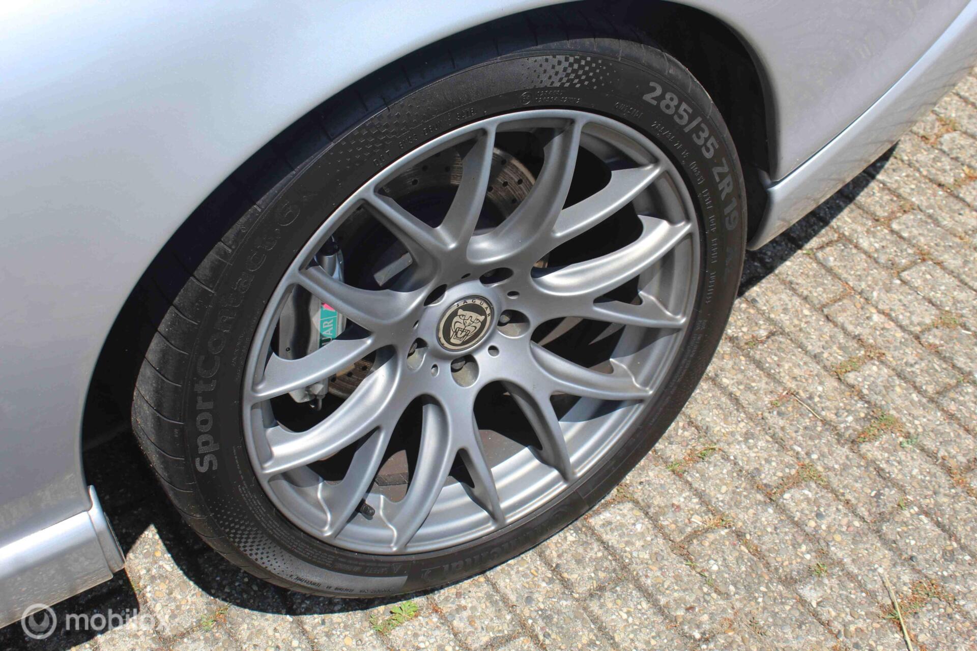 Foto van Jaguar XKR