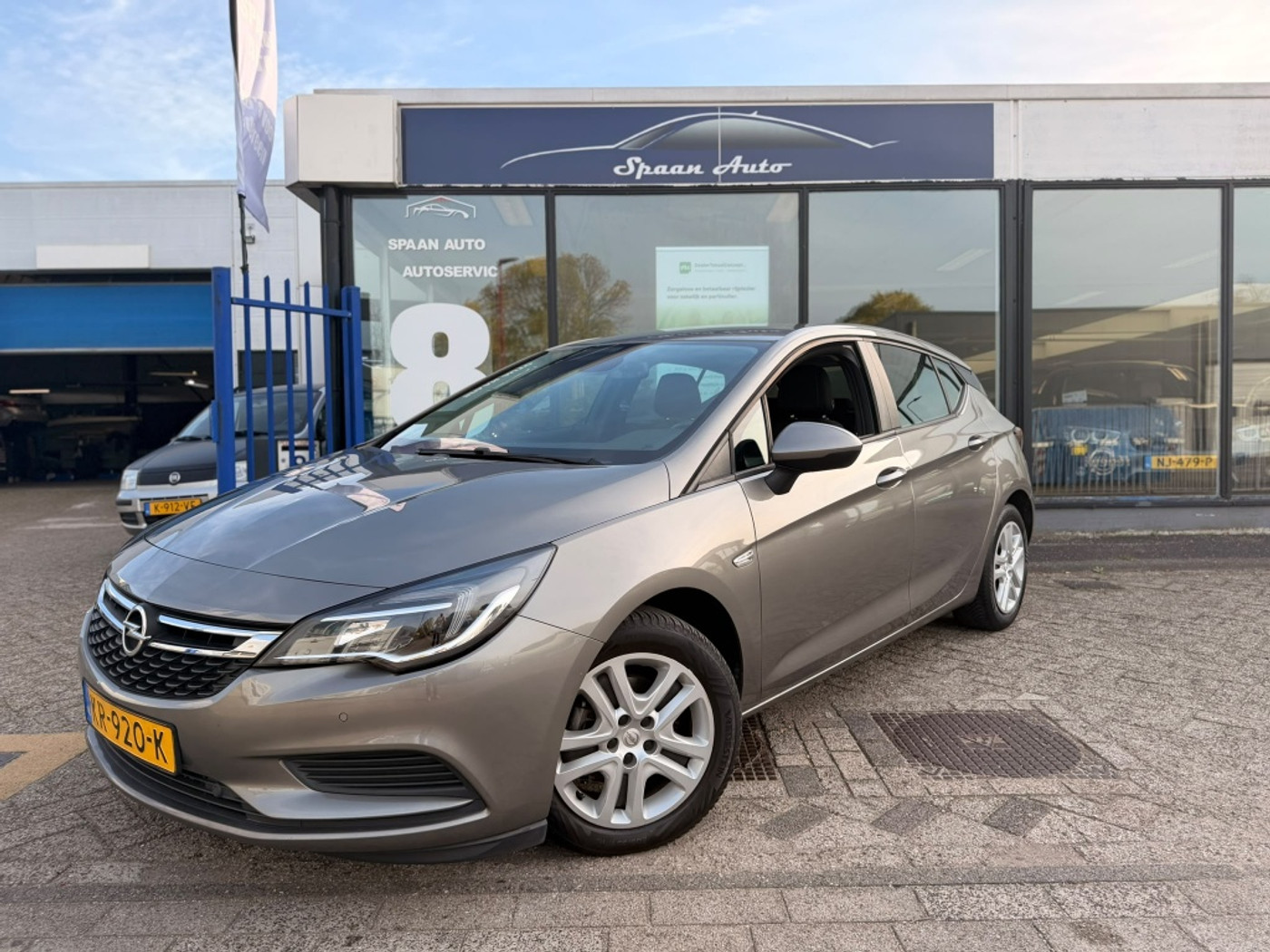Opel Astra 1.0 Edition | AIRCO | CRUISE | CARPLAY | 2016 - voorkant