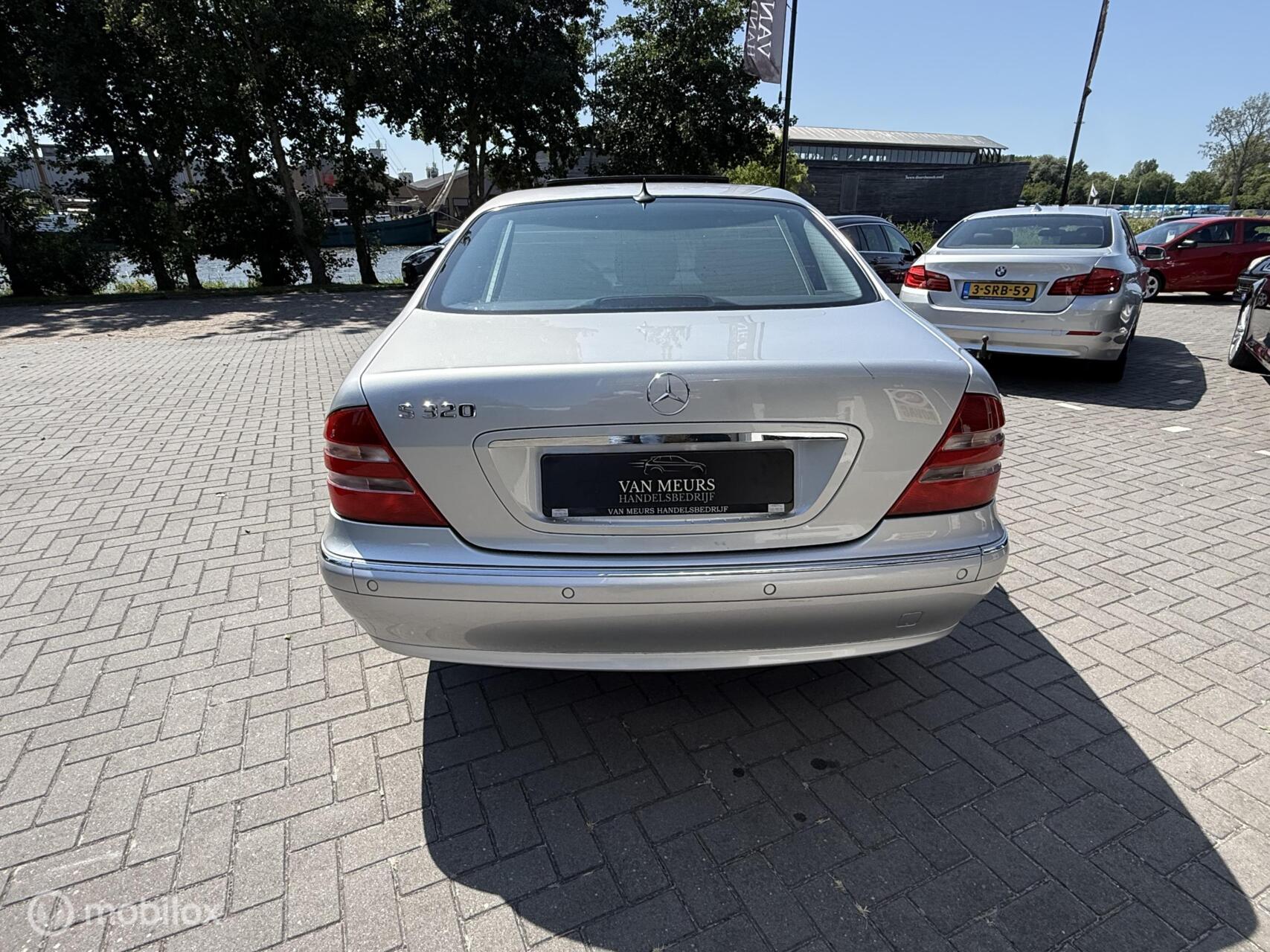 Foto van Mercedes-Benz S 320