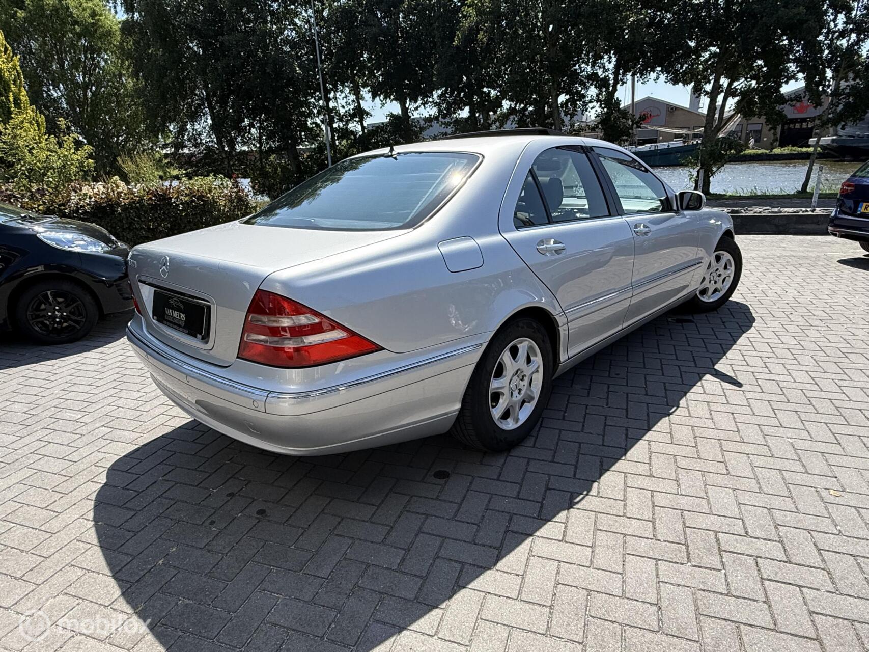 Foto van Mercedes-Benz S 320