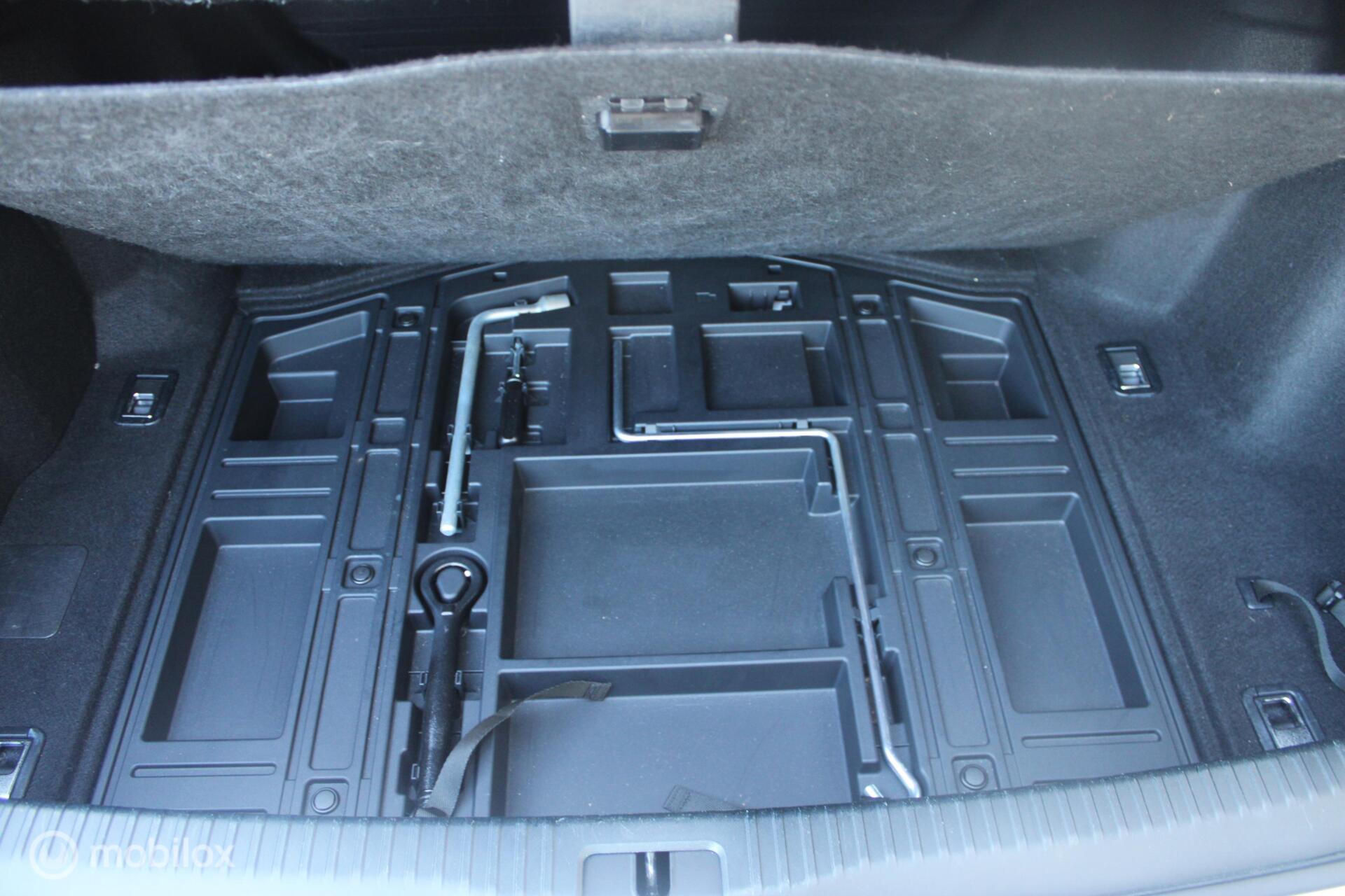 Foto van Lexus Lexus Is300h