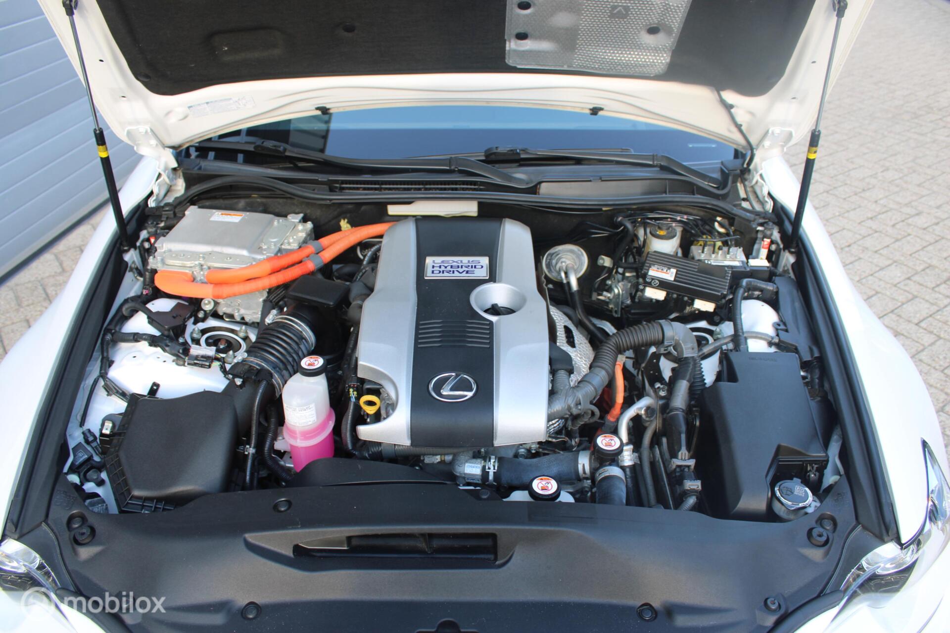 Foto van Lexus Lexus Is300h