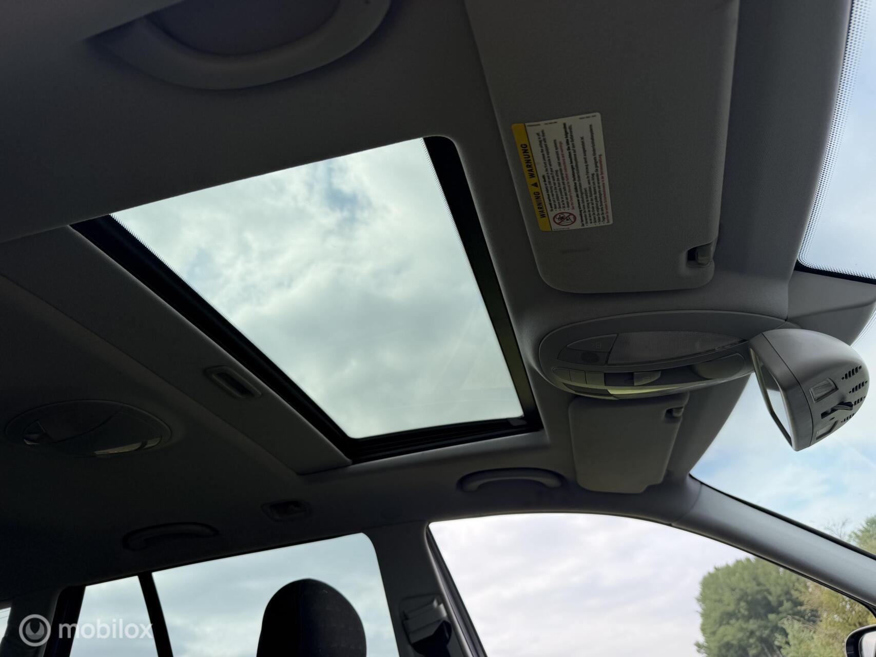 Foto van Mercedes-Benz E 200 Kompressor