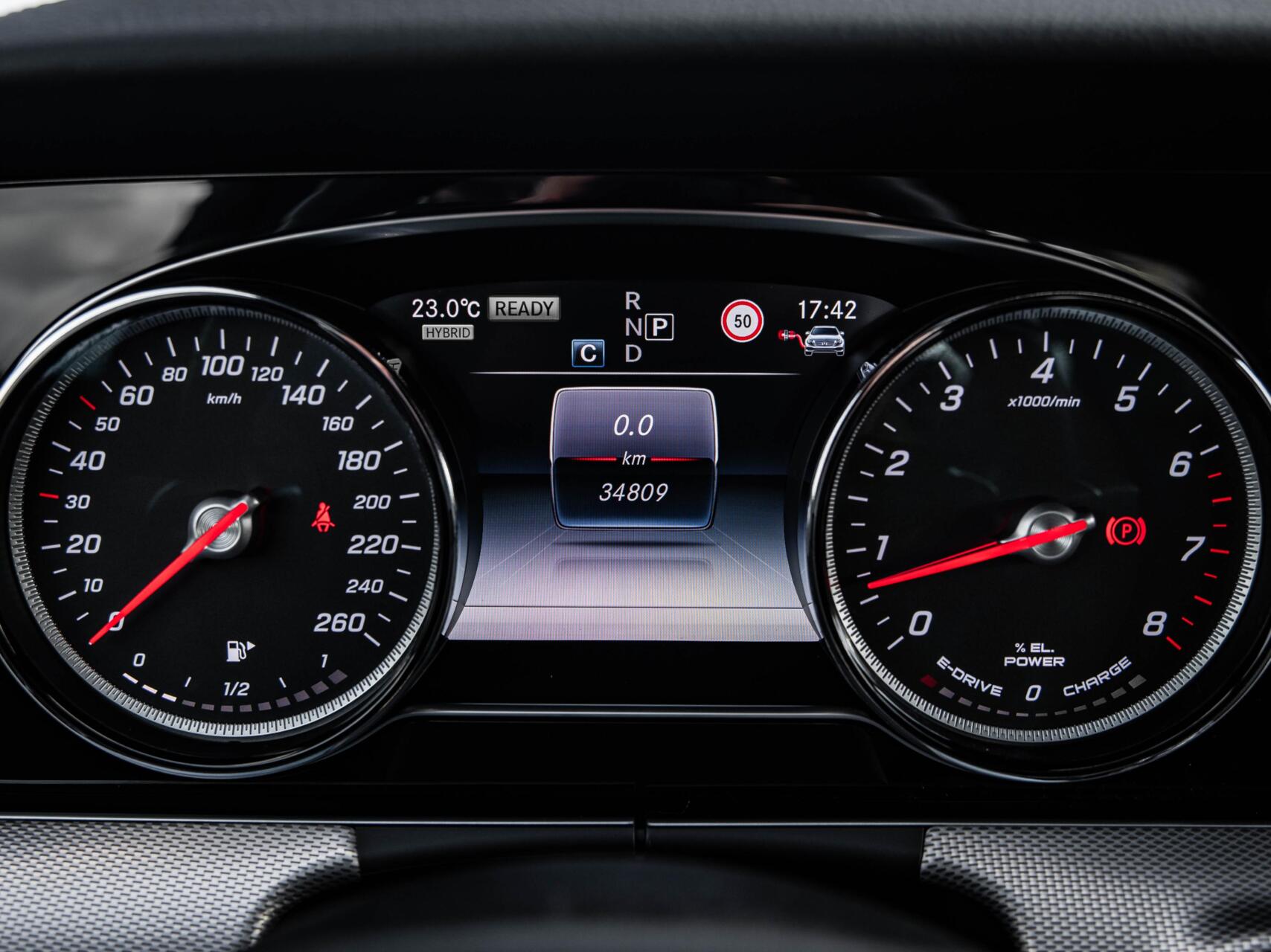 Foto van Mercedes-Benz E 350 E