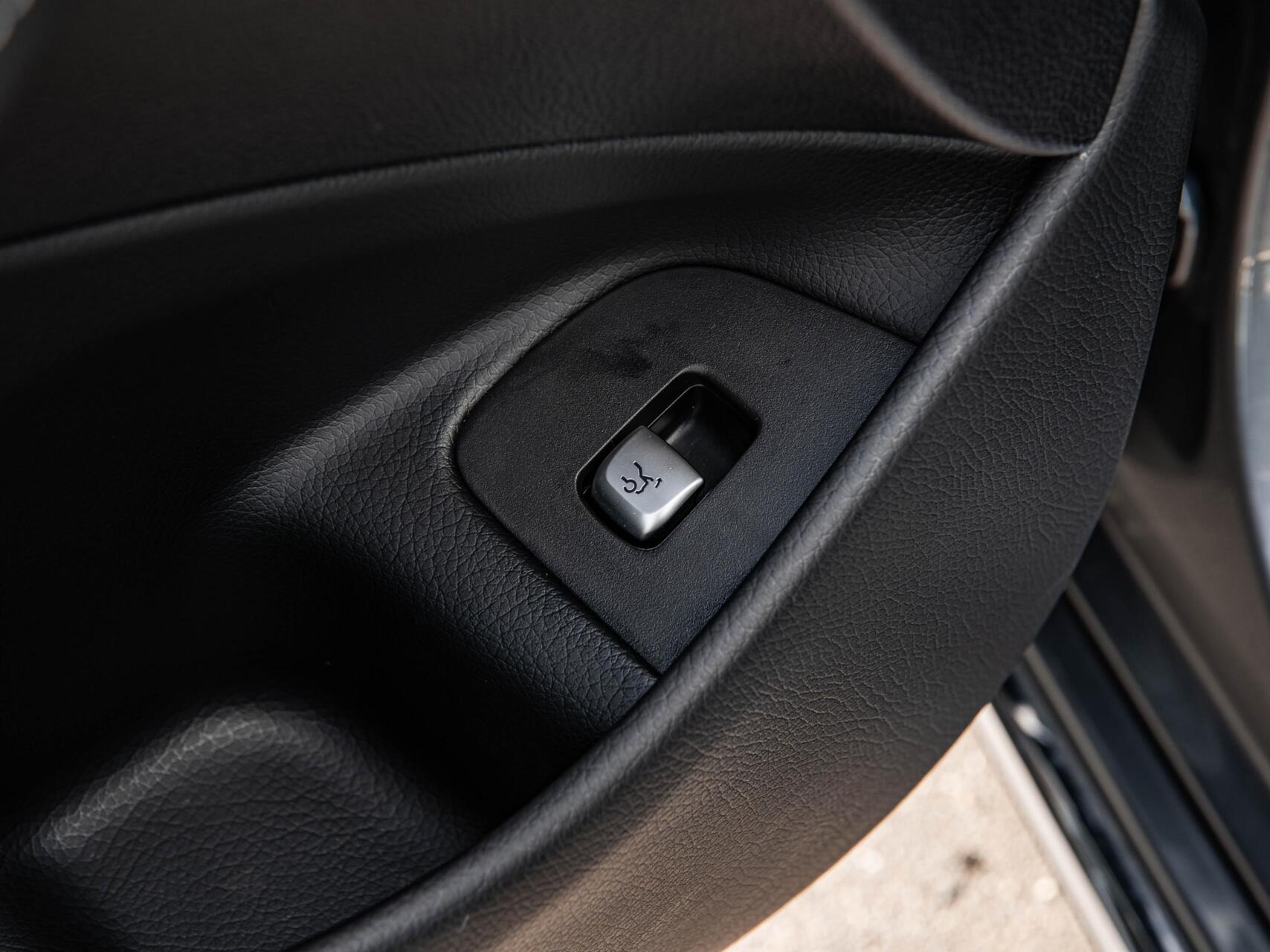 Foto van Mercedes-Benz E 350 E