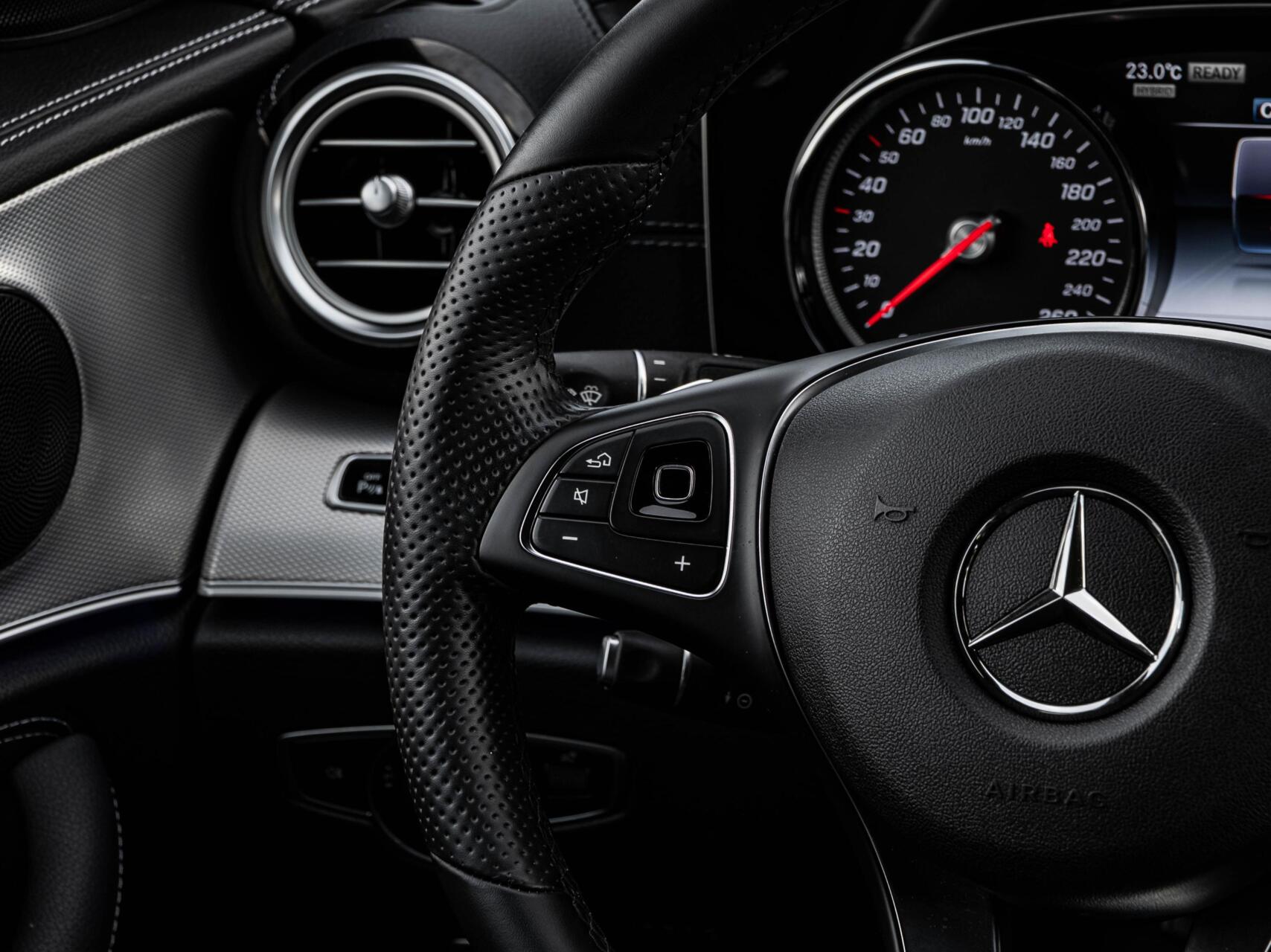 Foto van Mercedes-Benz E 350 E
