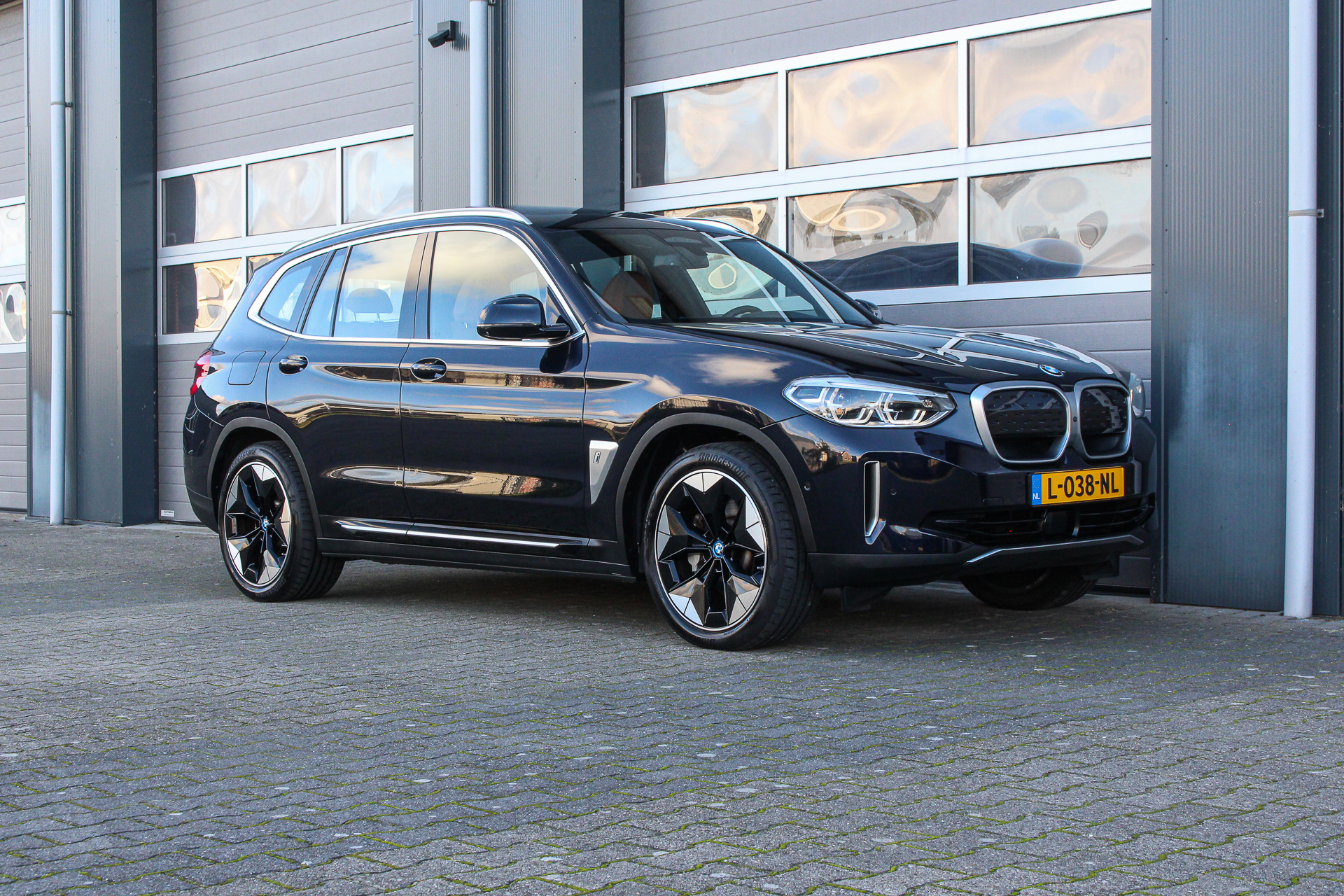 Foto van BMW Ix3