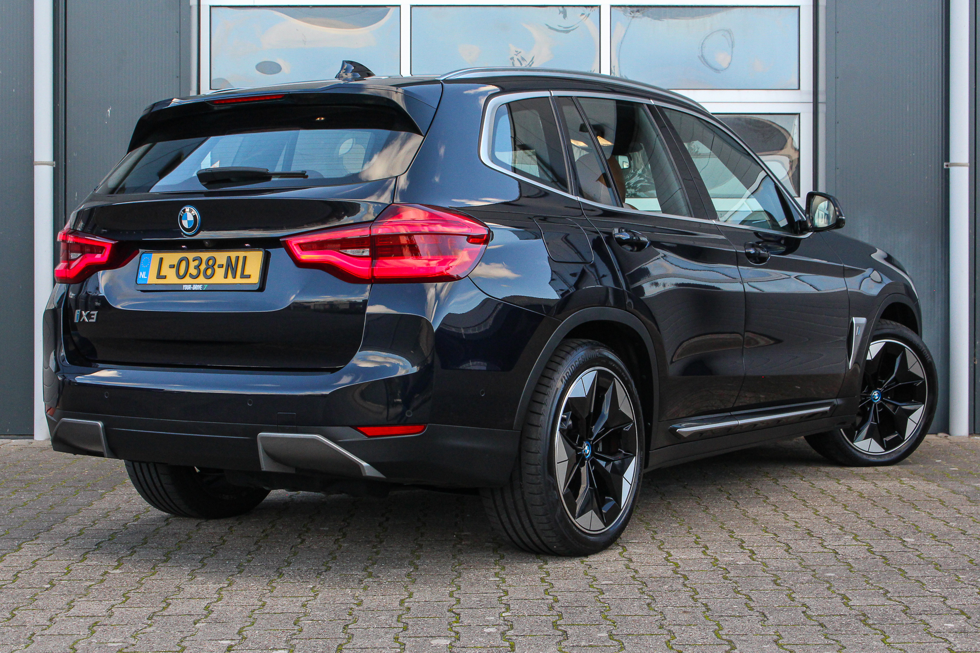 Foto van BMW Ix3