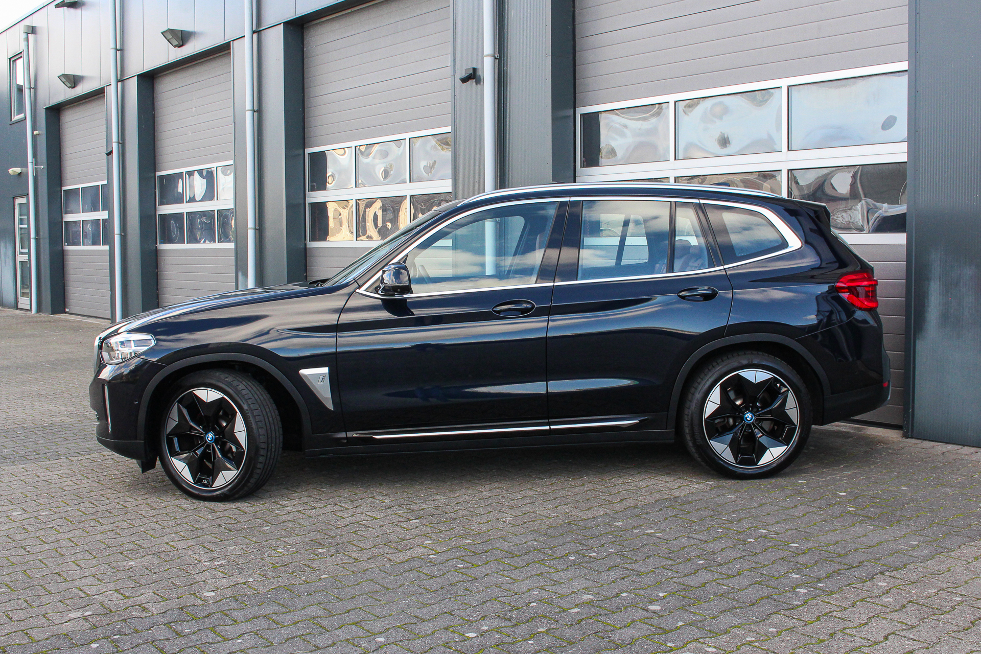 Foto van BMW Ix3