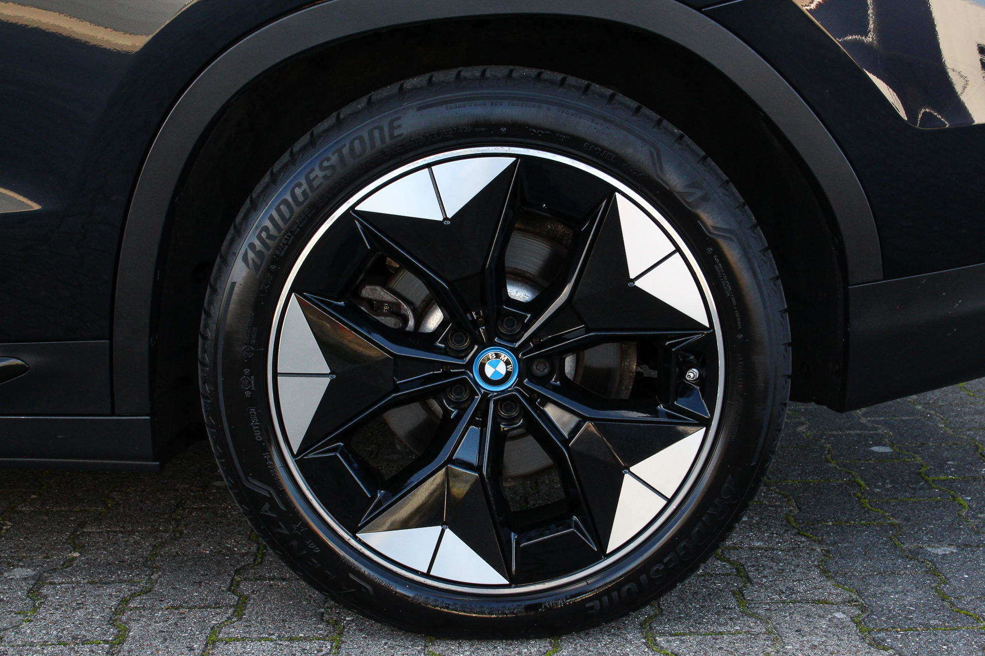 Foto van BMW Ix3
