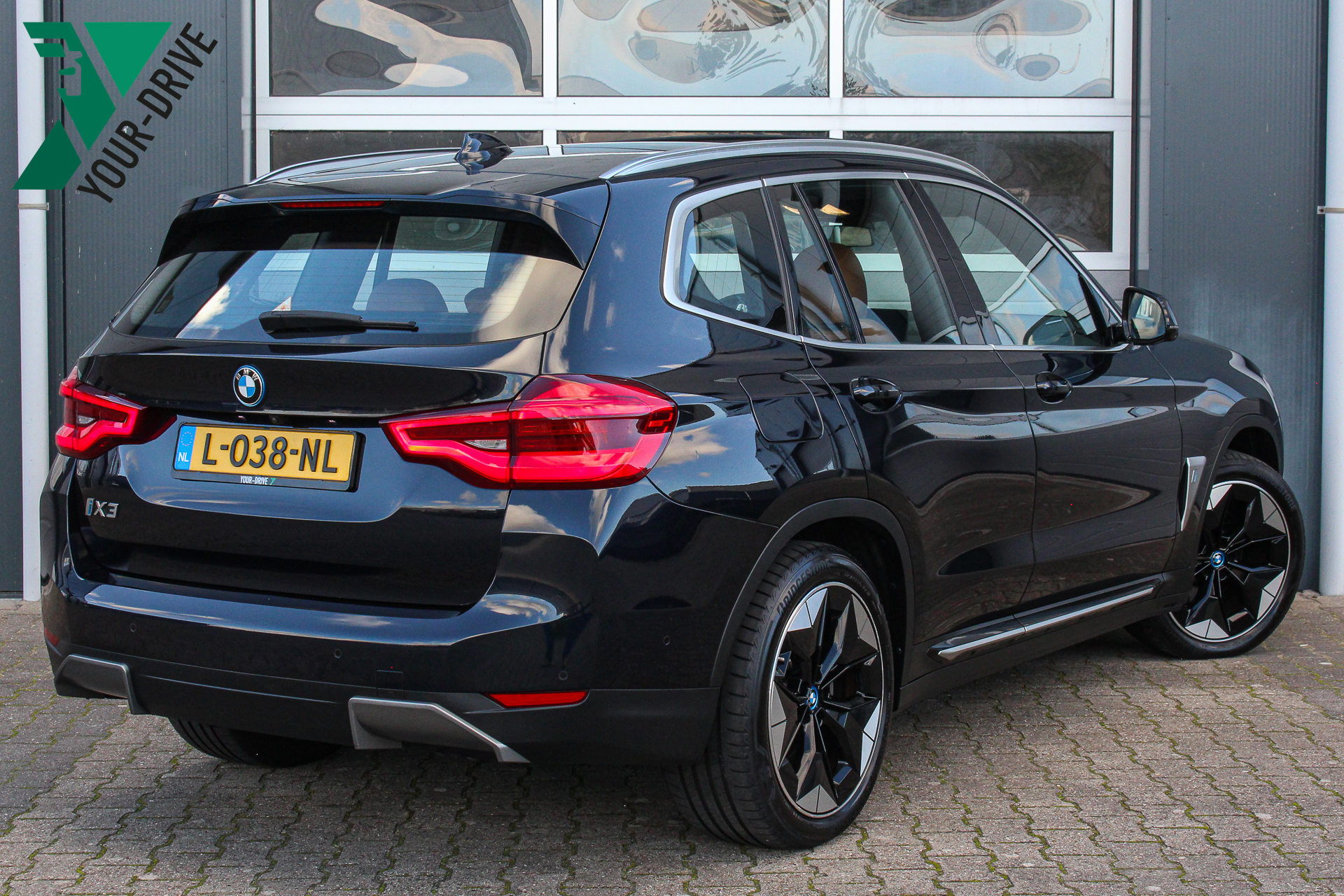 Foto van BMW Ix3