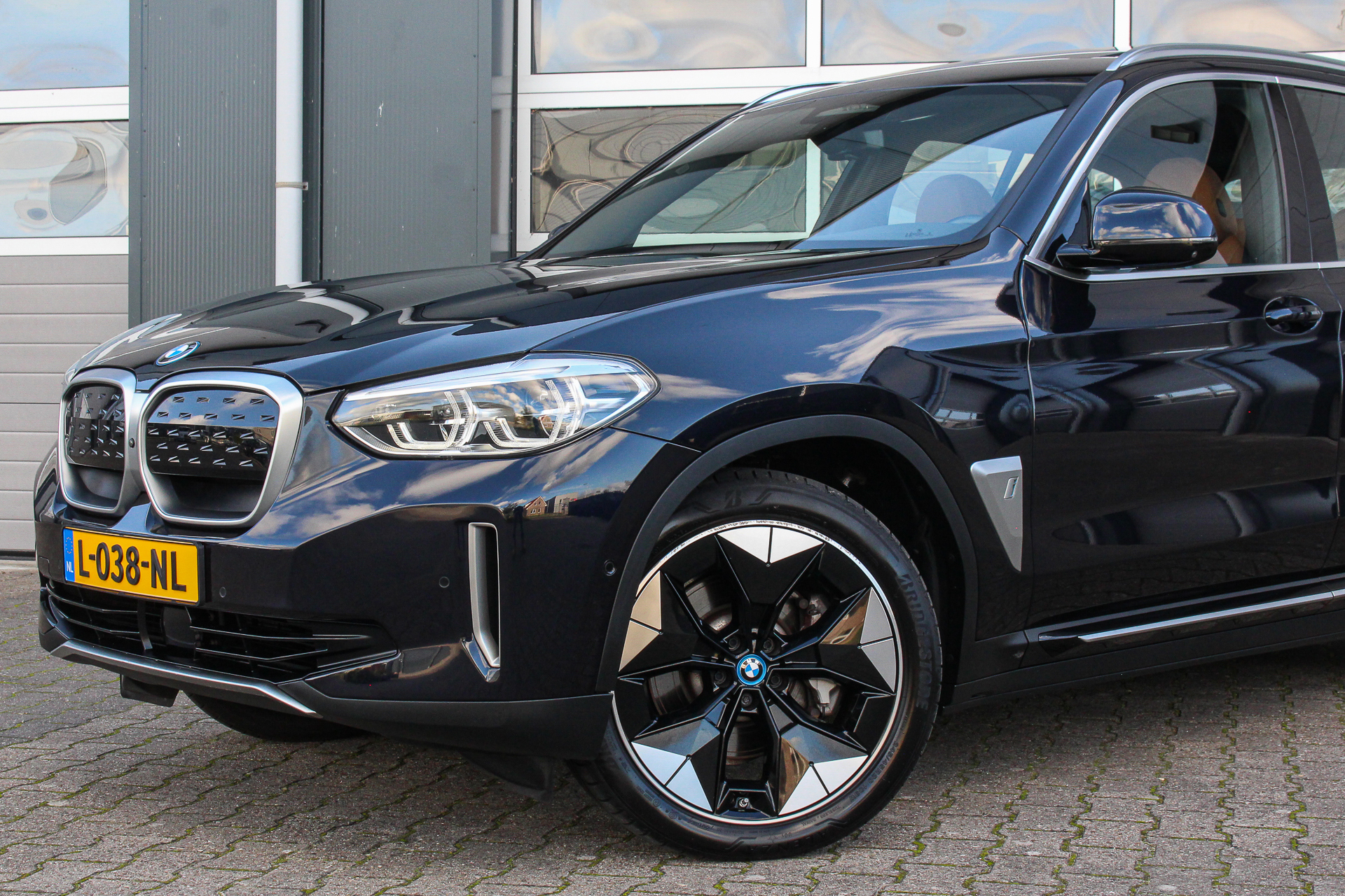 Foto van BMW Ix3
