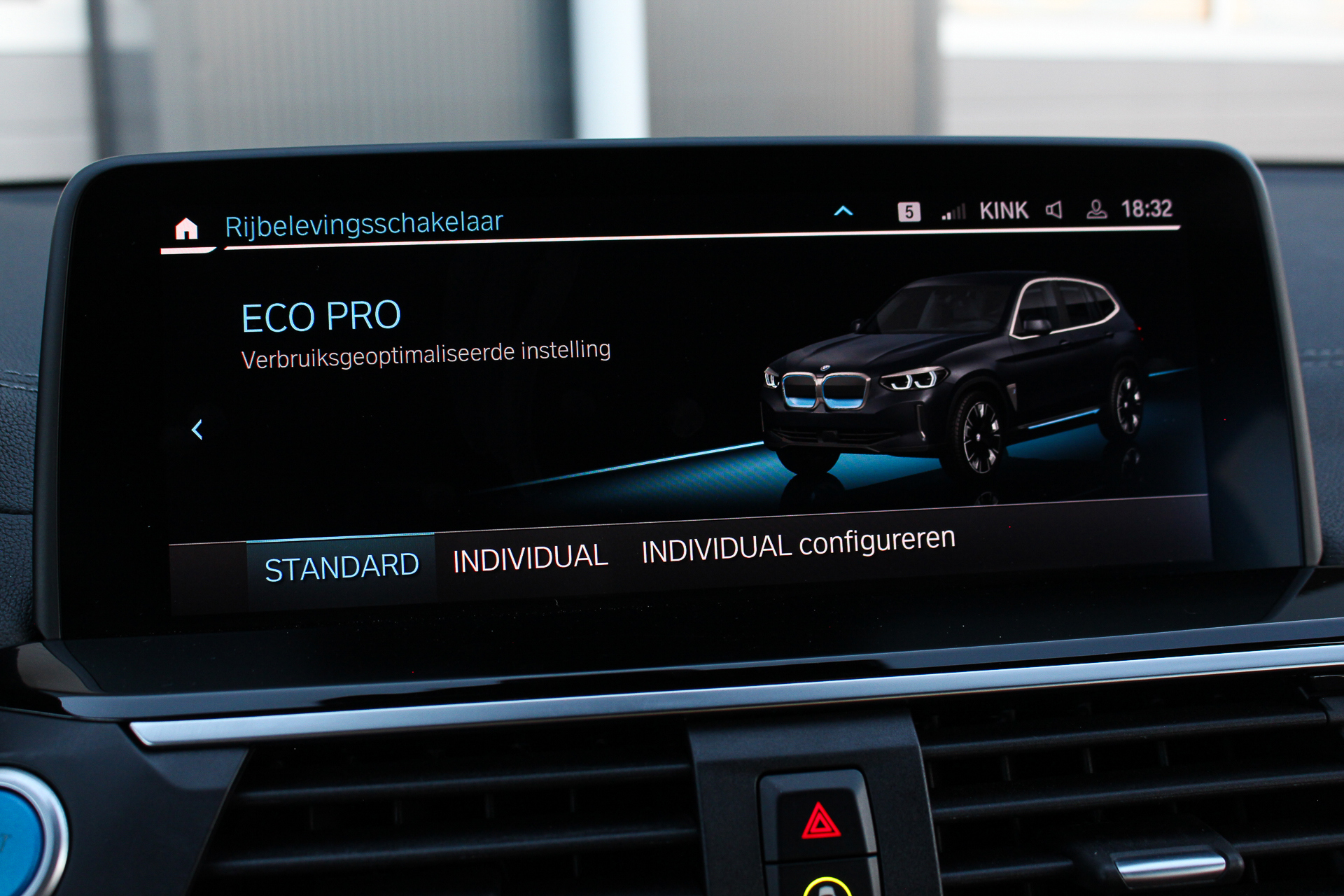 Foto van BMW Ix3