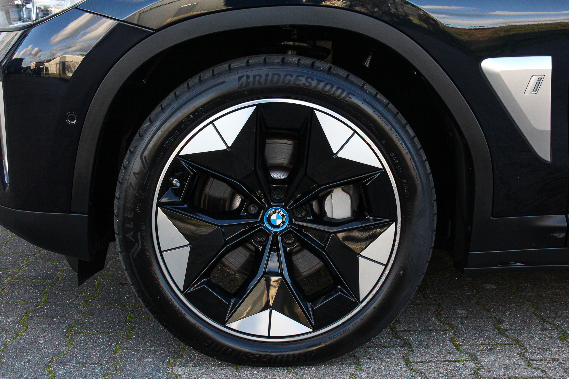 Foto van BMW Ix3