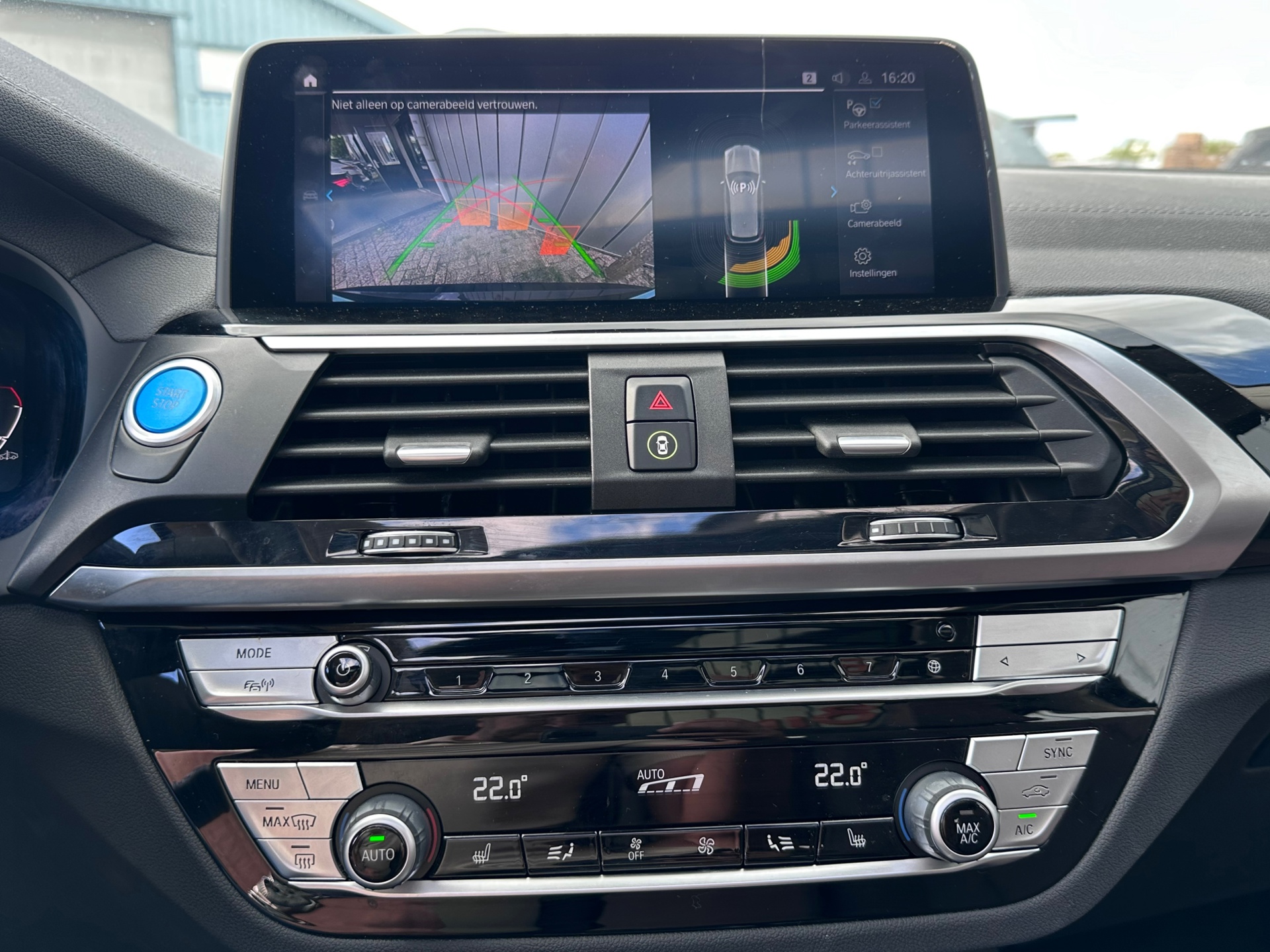 Foto van BMW Ix3