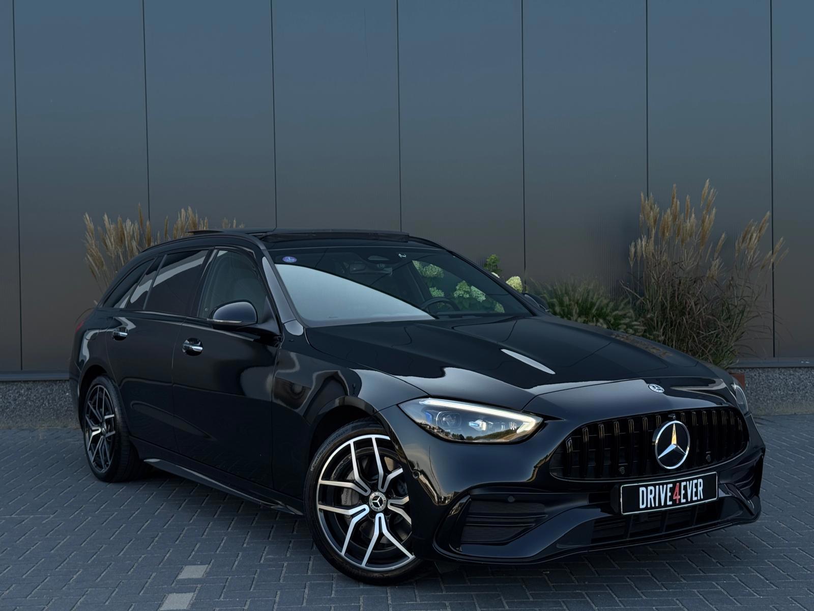 Foto van Mercedes-Benz C 300 E