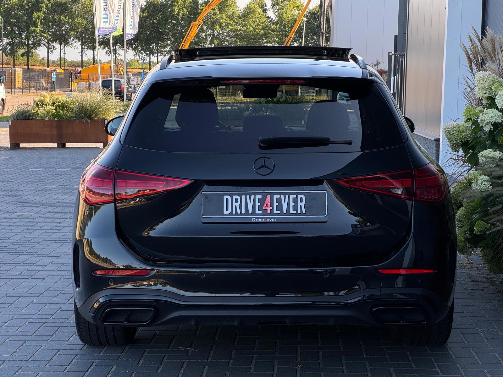 Foto van Mercedes-Benz C 300 E