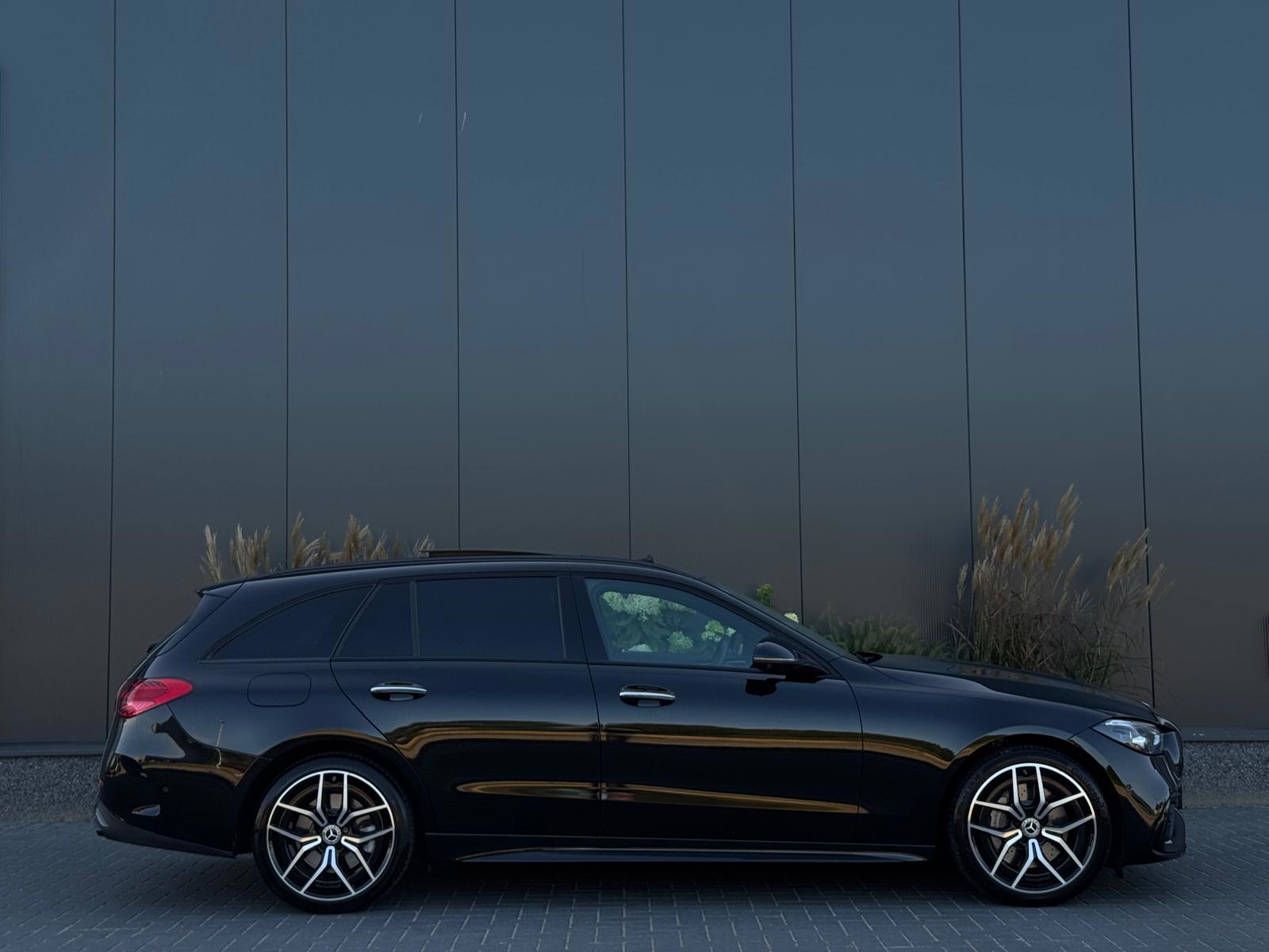 Foto van Mercedes-Benz C 300 E