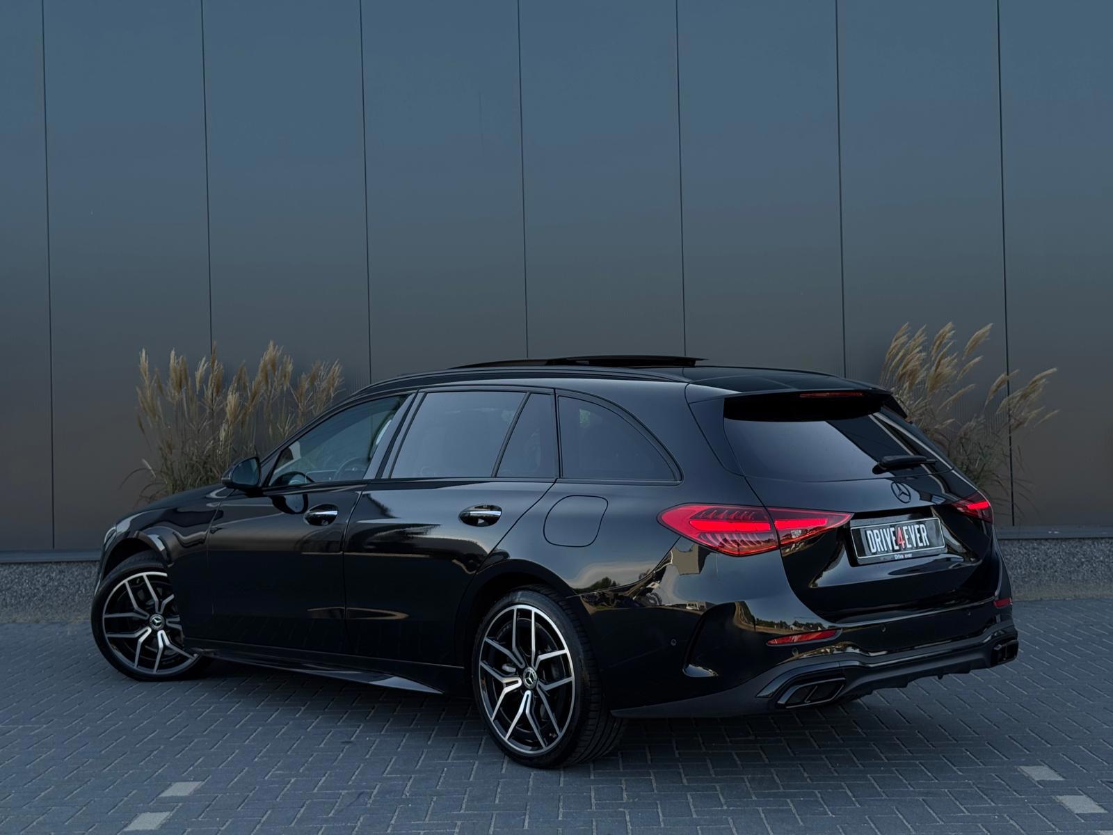 Foto van Mercedes-Benz C 300 E