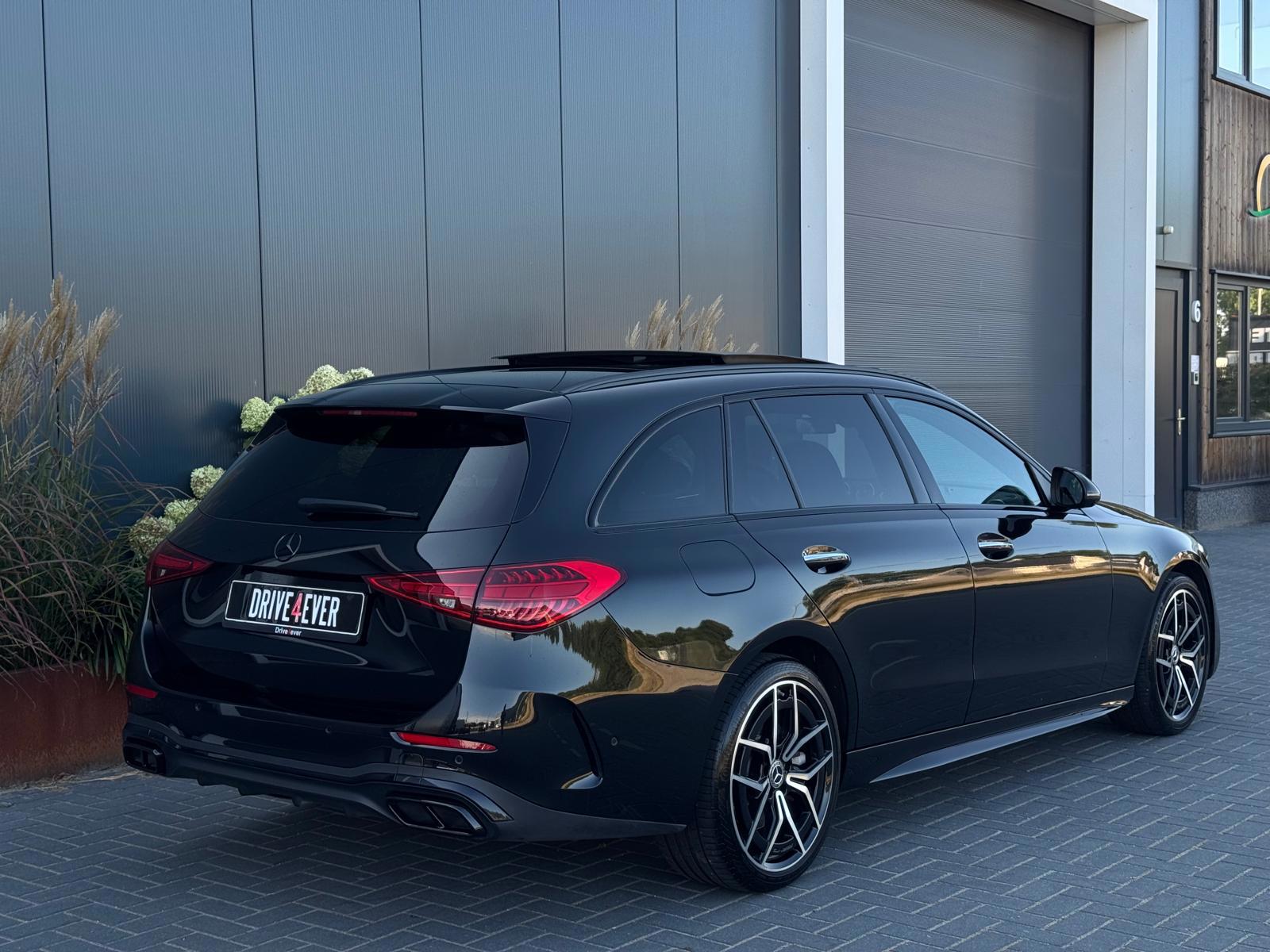Foto van Mercedes-Benz C 300 E