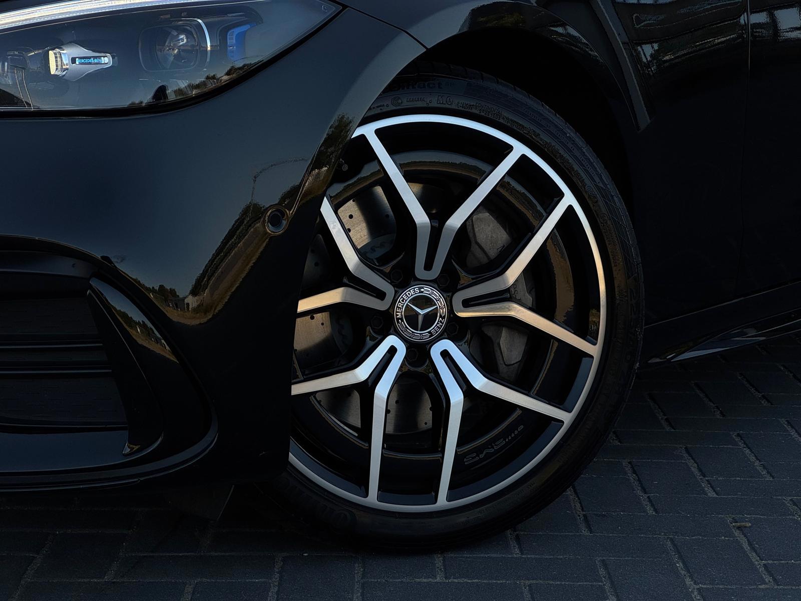 Foto van Mercedes-Benz C 300 E
