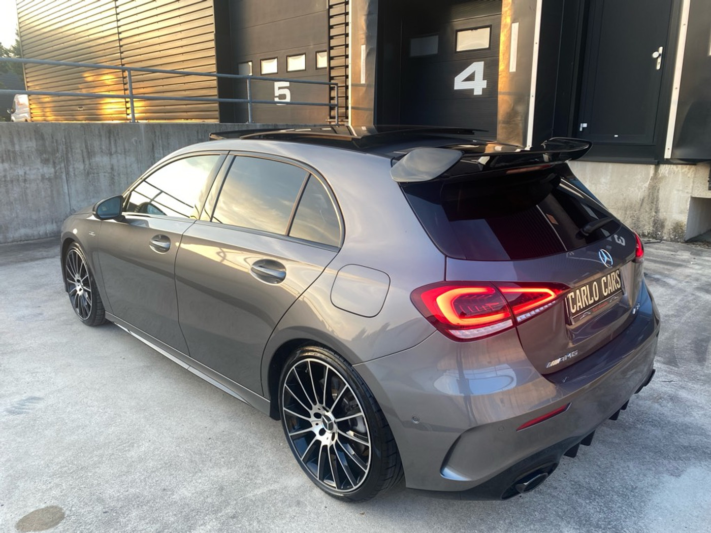 Foto van Mercedes-Benz AMG A 35