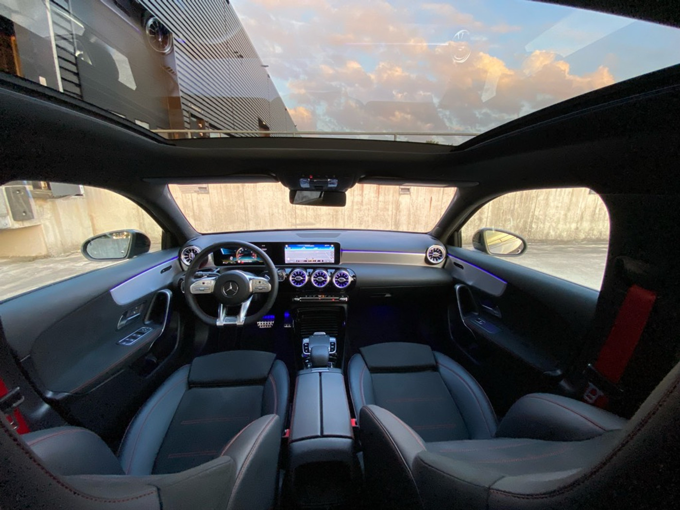 Foto van Mercedes-Benz AMG A 35