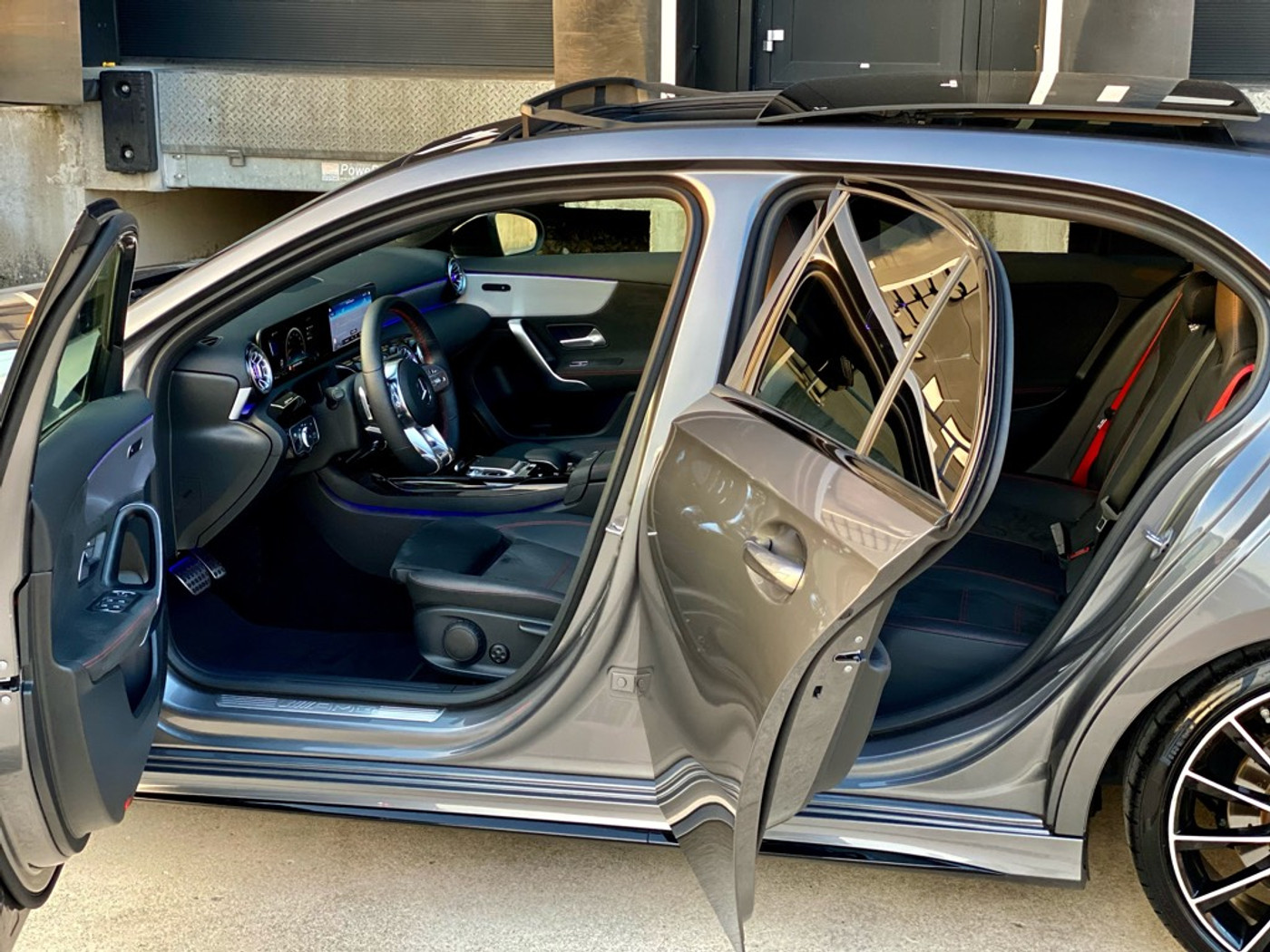 Foto van Mercedes-Benz AMG A 35