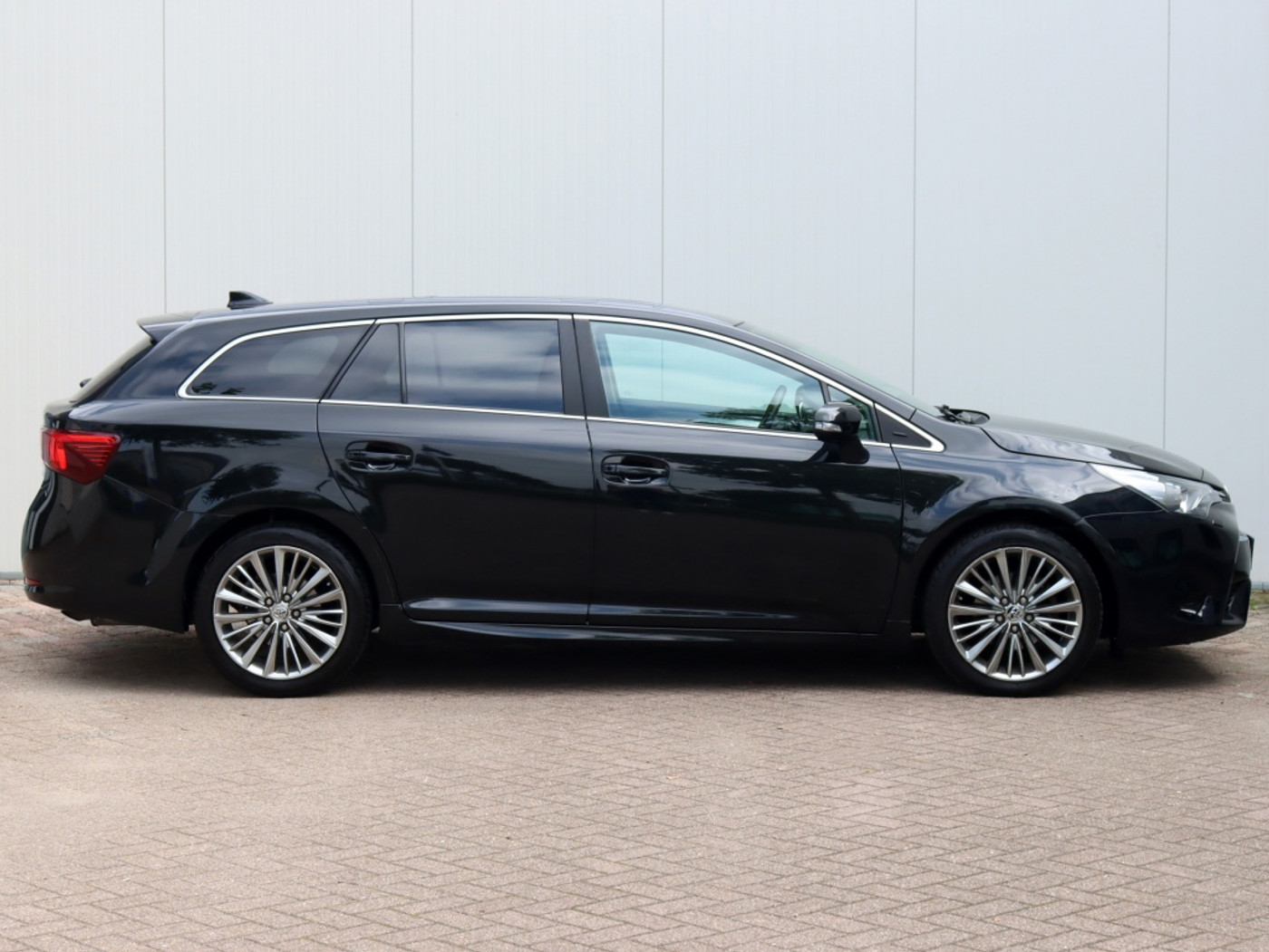 Foto van Toyota Avensis Touring Sports