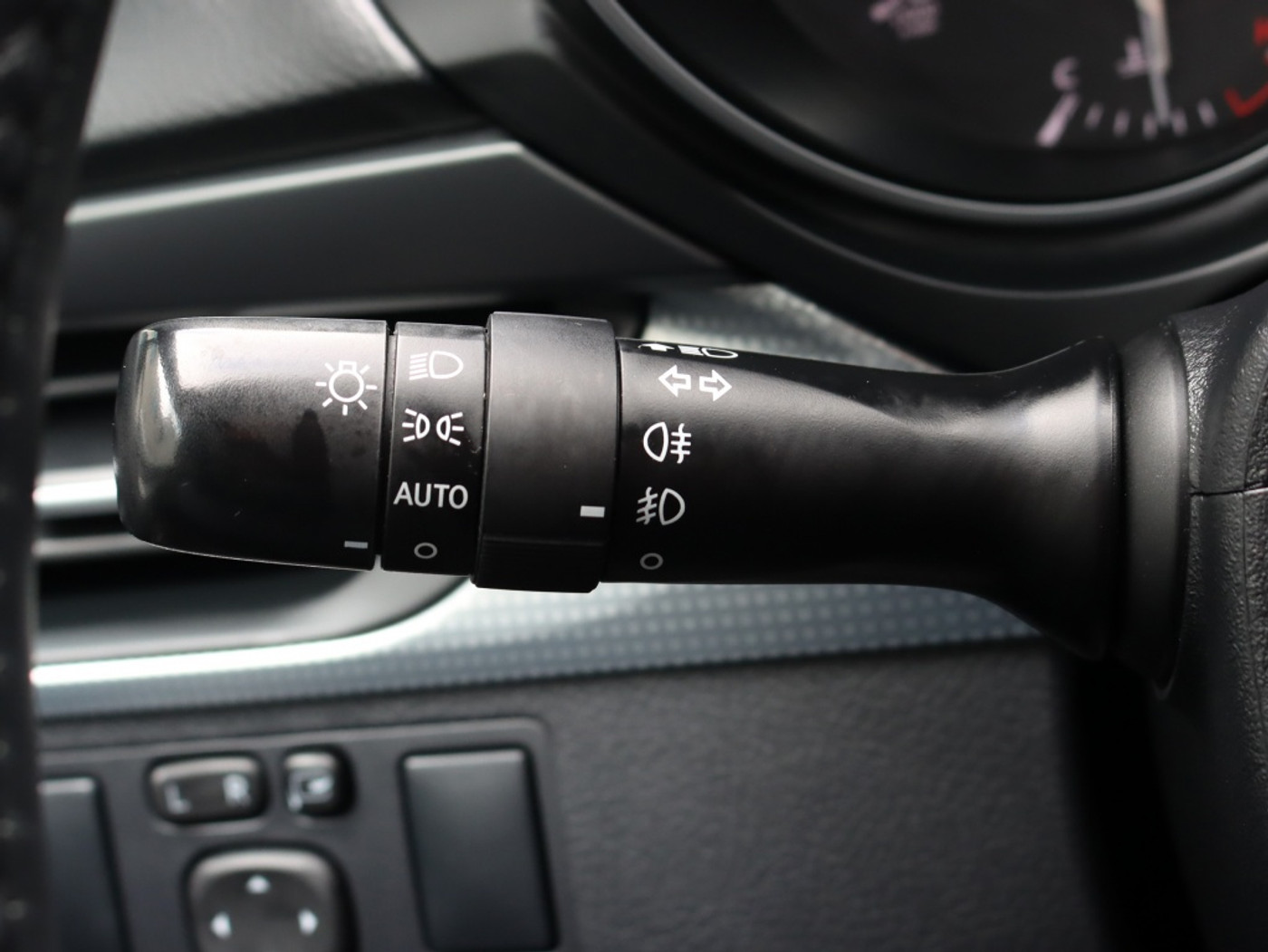 Foto van Toyota Avensis Touring Sports