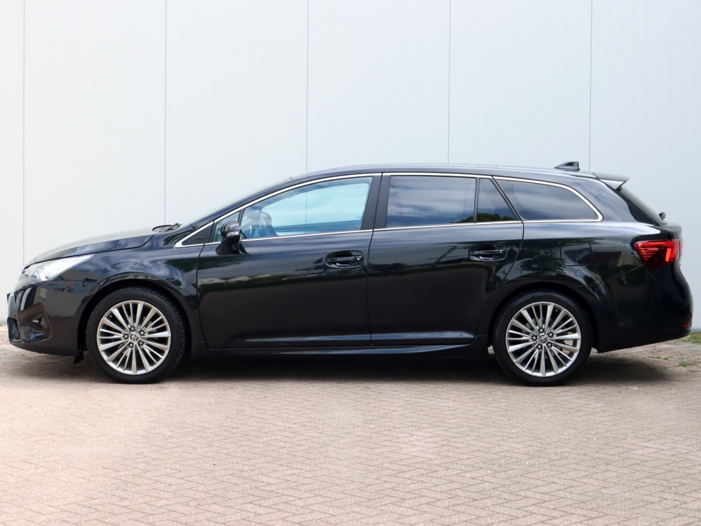 Foto van Toyota Avensis Touring Sports