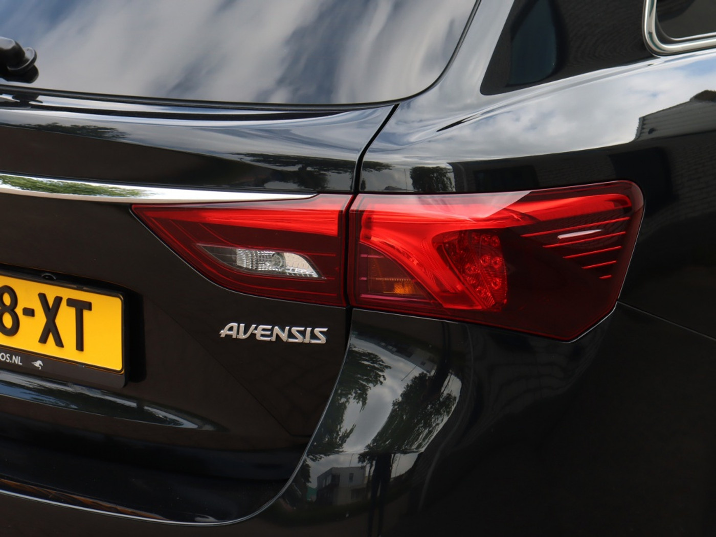 Foto van Toyota Avensis Touring Sports