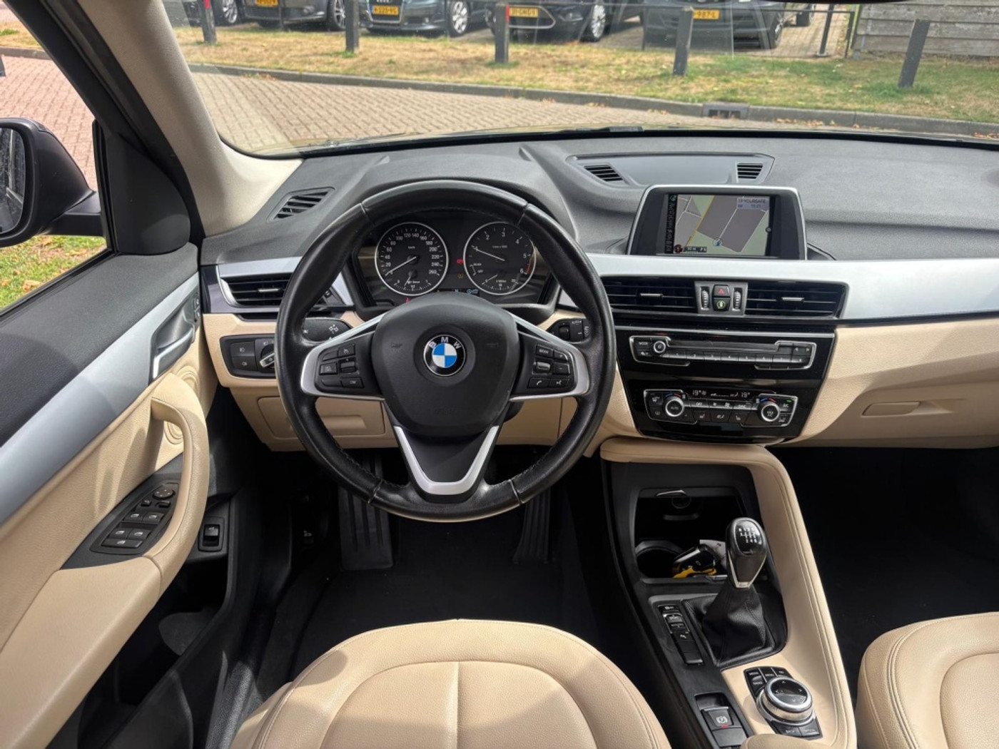 Foto van BMW X1 Sdrive16d
