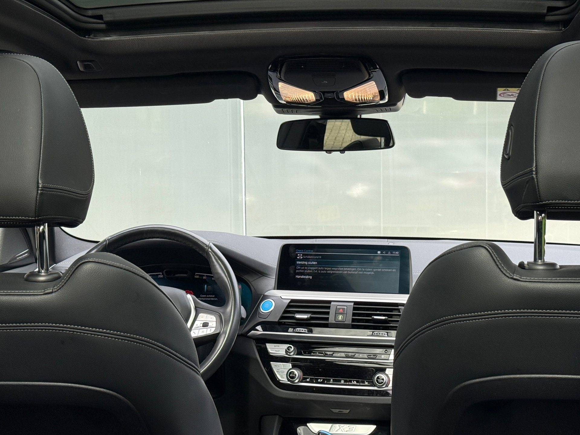 Foto van BMW Ix3