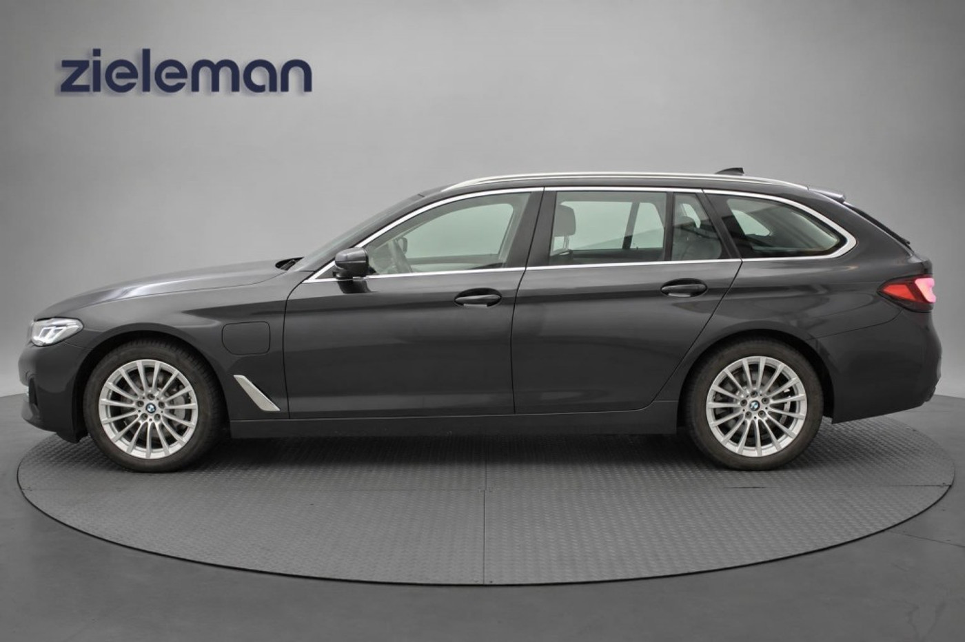 Foto van BMW 530e xDrive