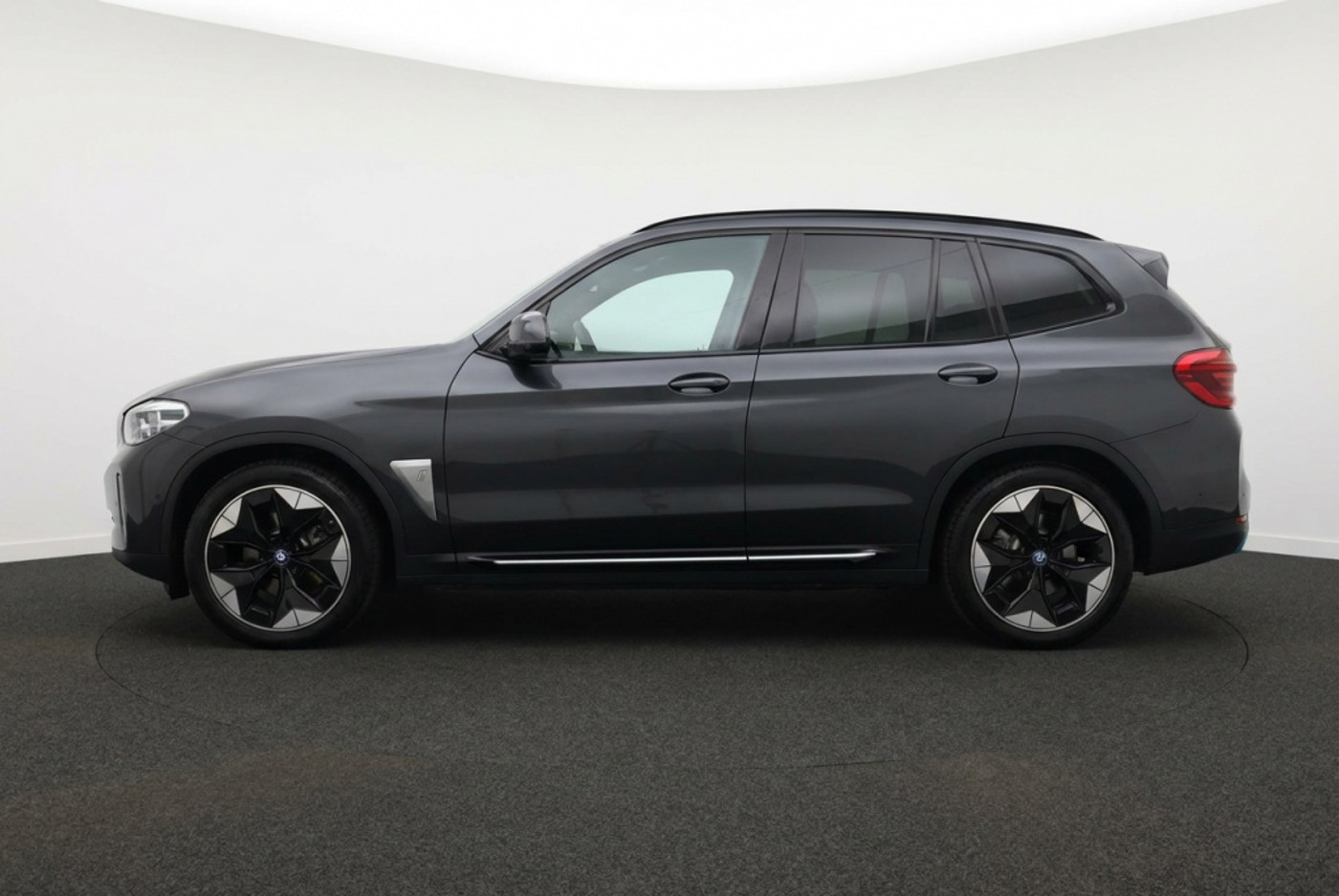 Foto van BMW Ix3