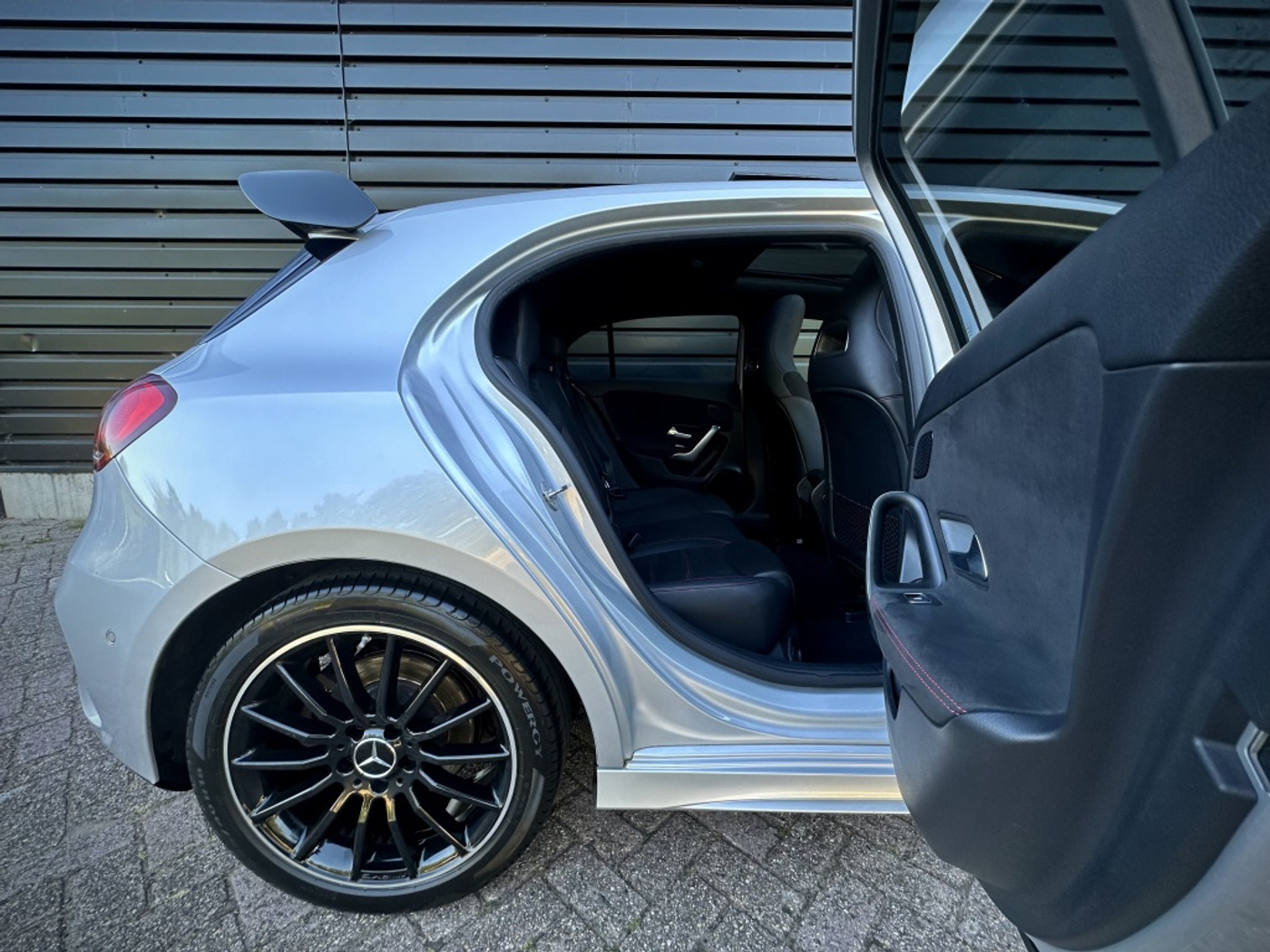 Foto van Mercedes-Benz A 250
