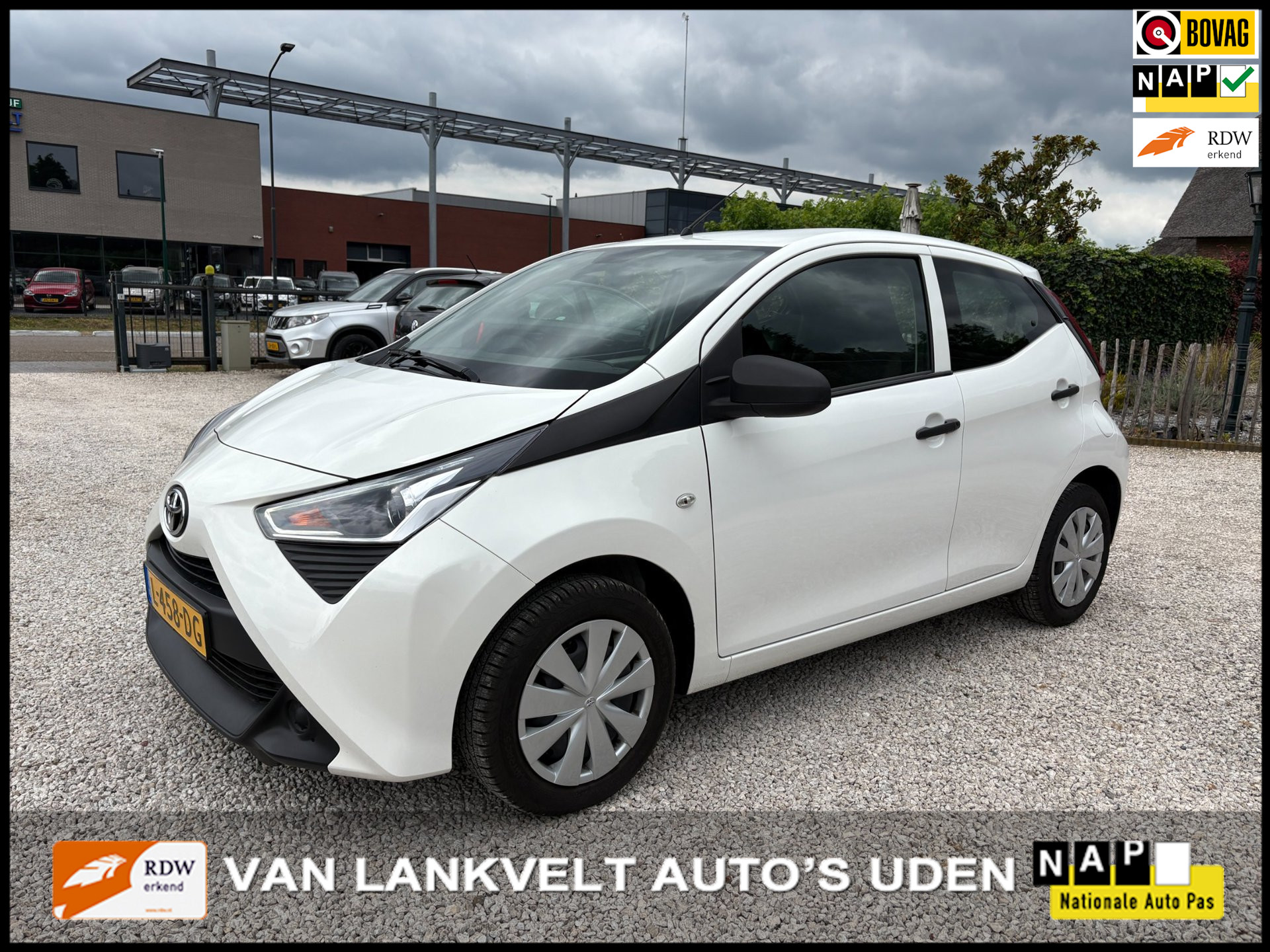 Toyota Toyota Aygo 1.0 VVT-i x-fun Airco, Bluetooth, LED 2021 - voorkant