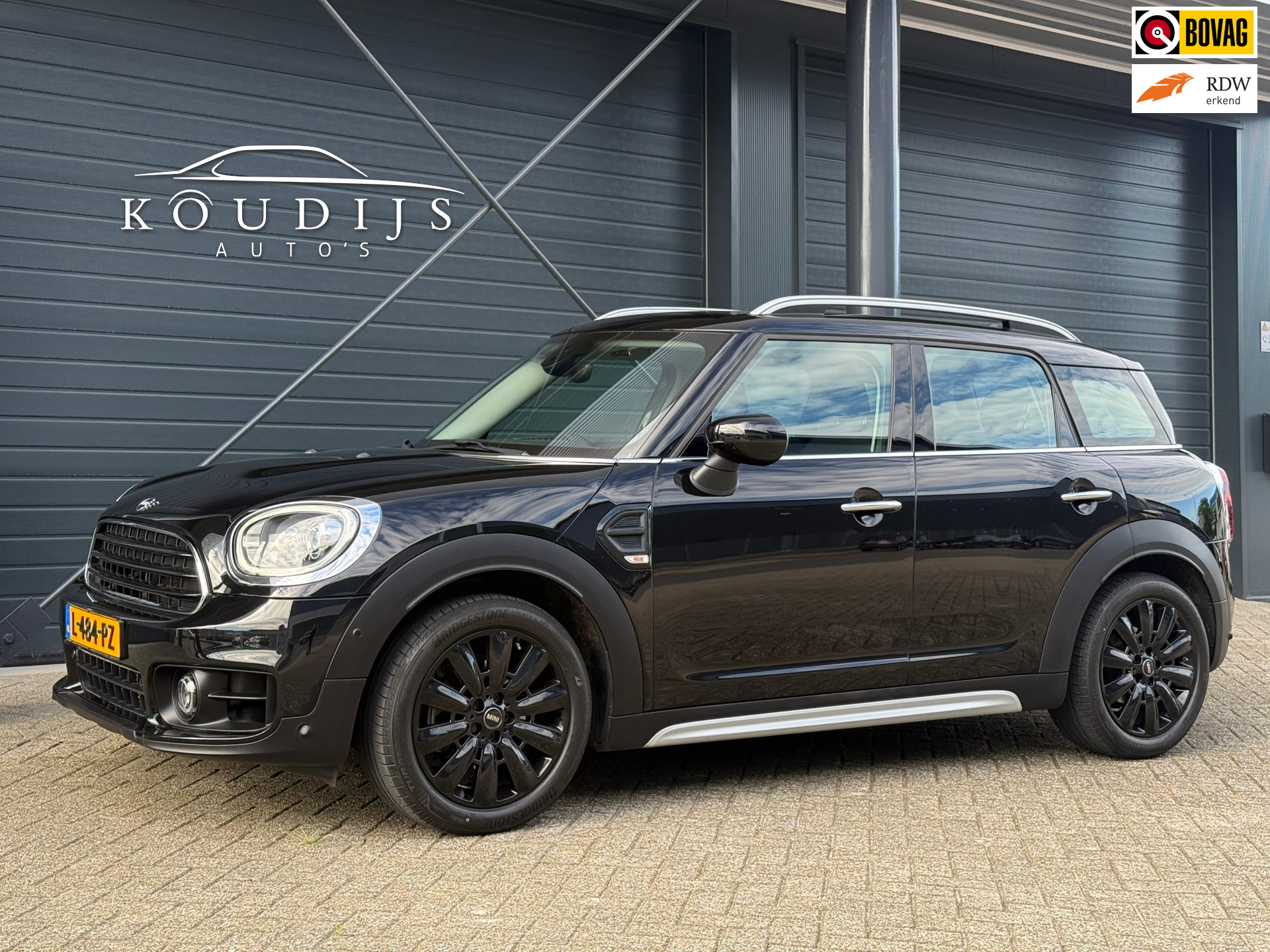 Mini Countryman Cooper 1.5 Cooper Business Edition, Stoelverwarming, Led, Afn. trekhaak, Dealer onderhouden 2020 - voorkant