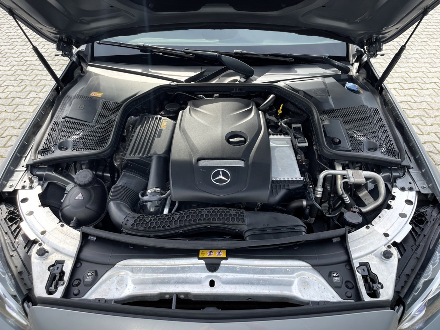 Foto van Mercedes-Benz C 200