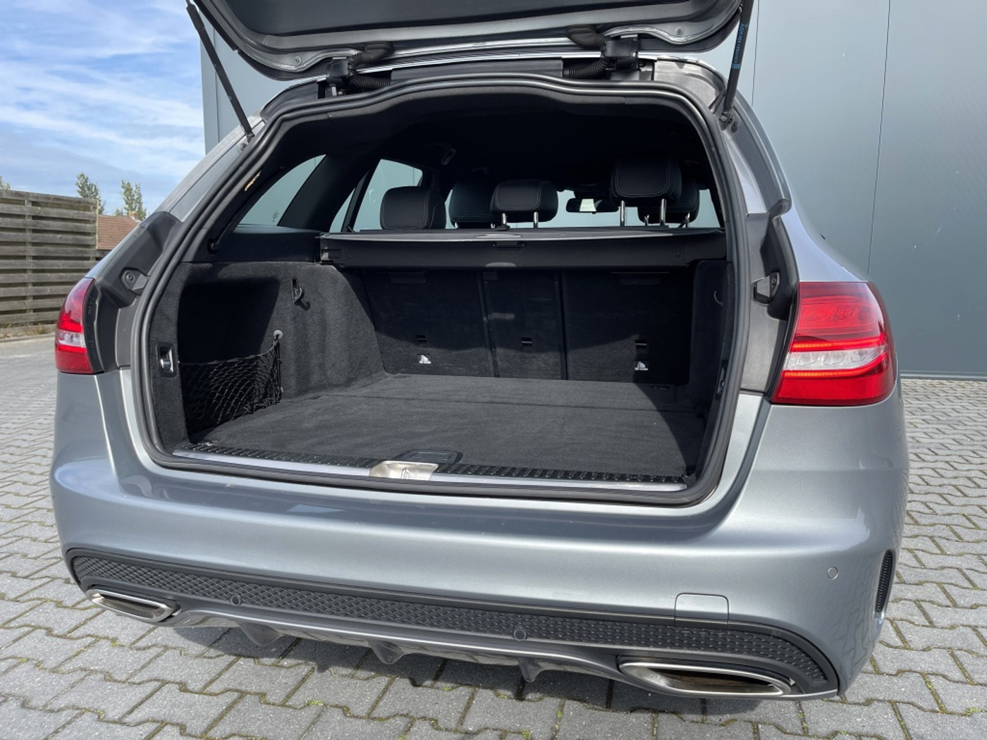 Foto van Mercedes-Benz C 200