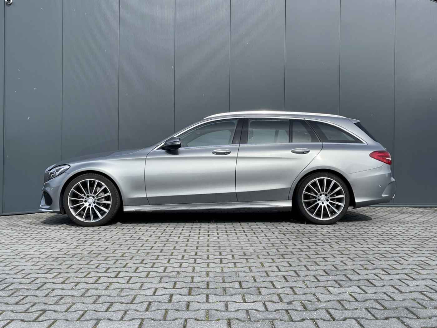 Foto van Mercedes-Benz C 200