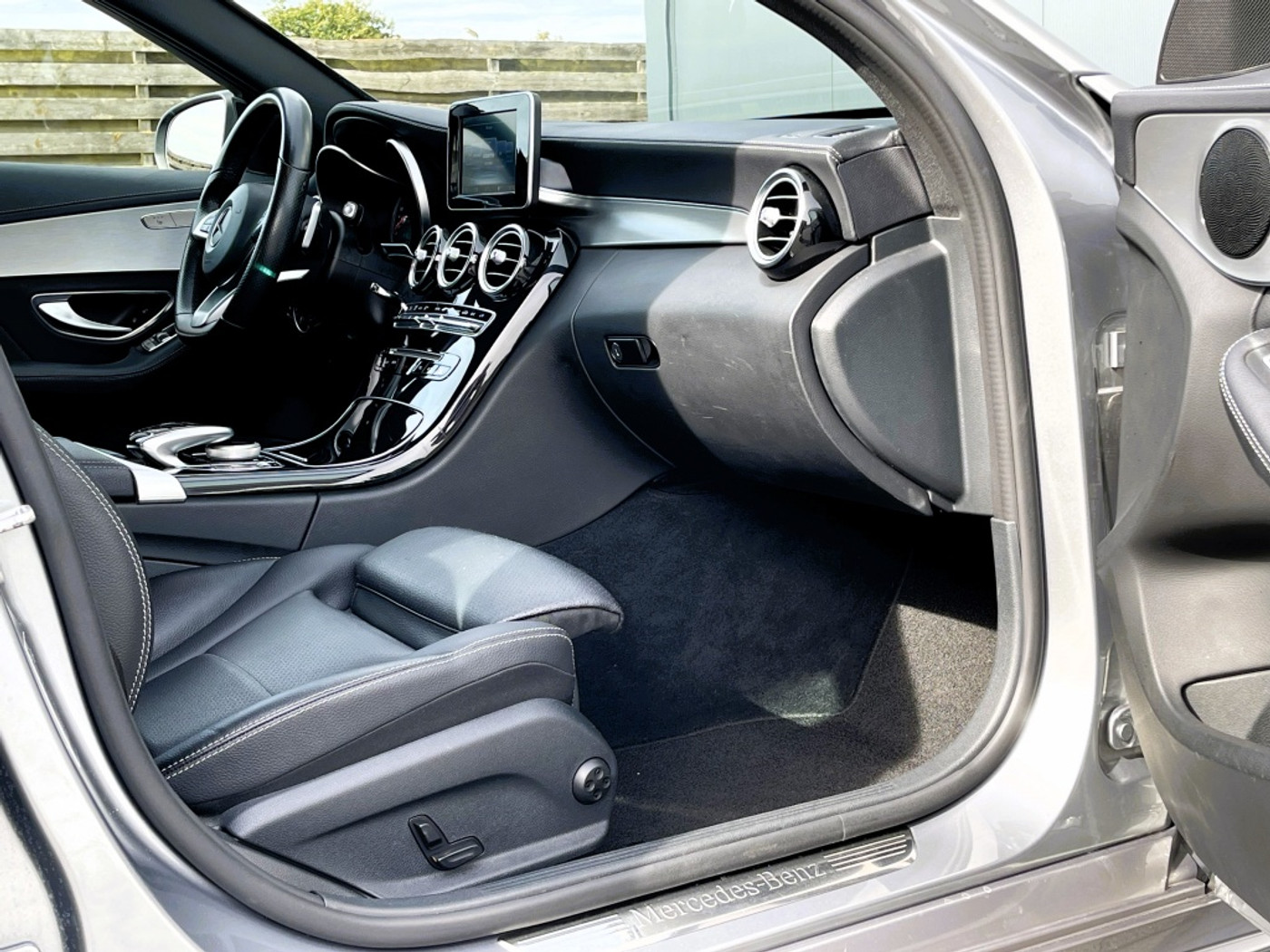 Foto van Mercedes-Benz C 200