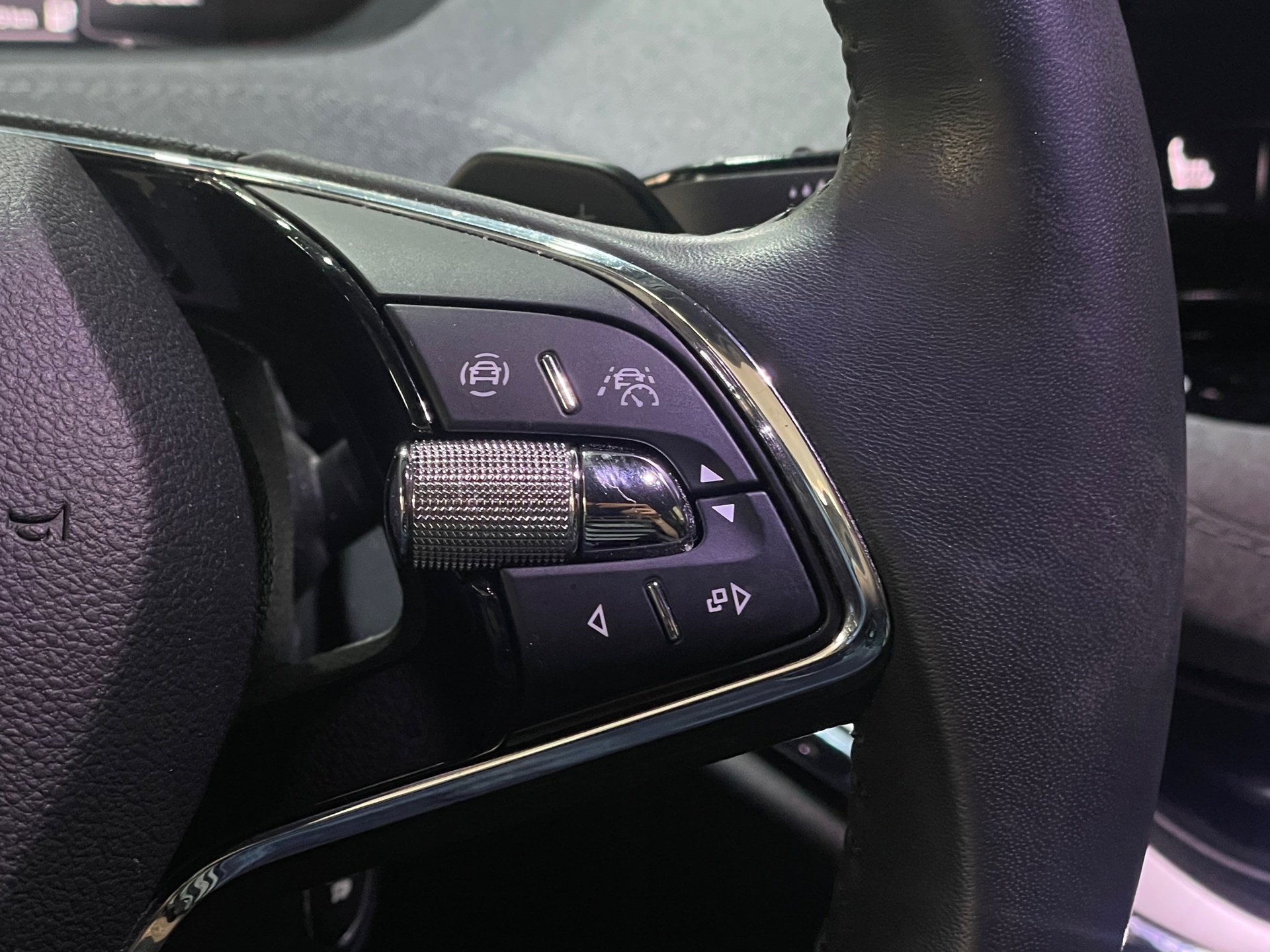 Foto van Skoda Enyaq 80