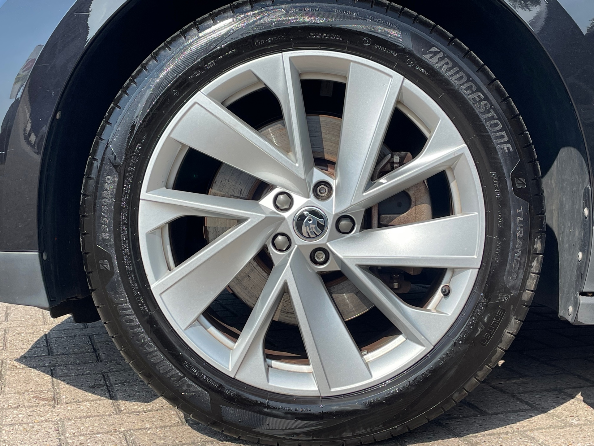 Foto van Skoda Enyaq 80