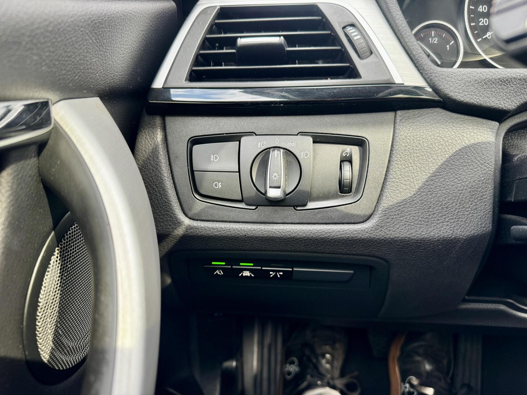 Foto van BMW 330i xDrive
