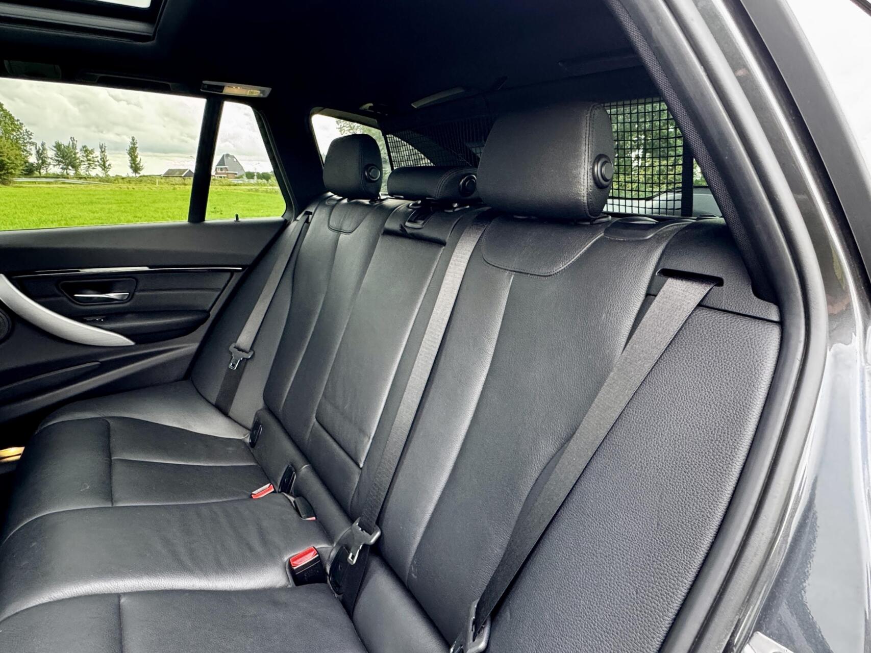 Foto van BMW 330i xDrive