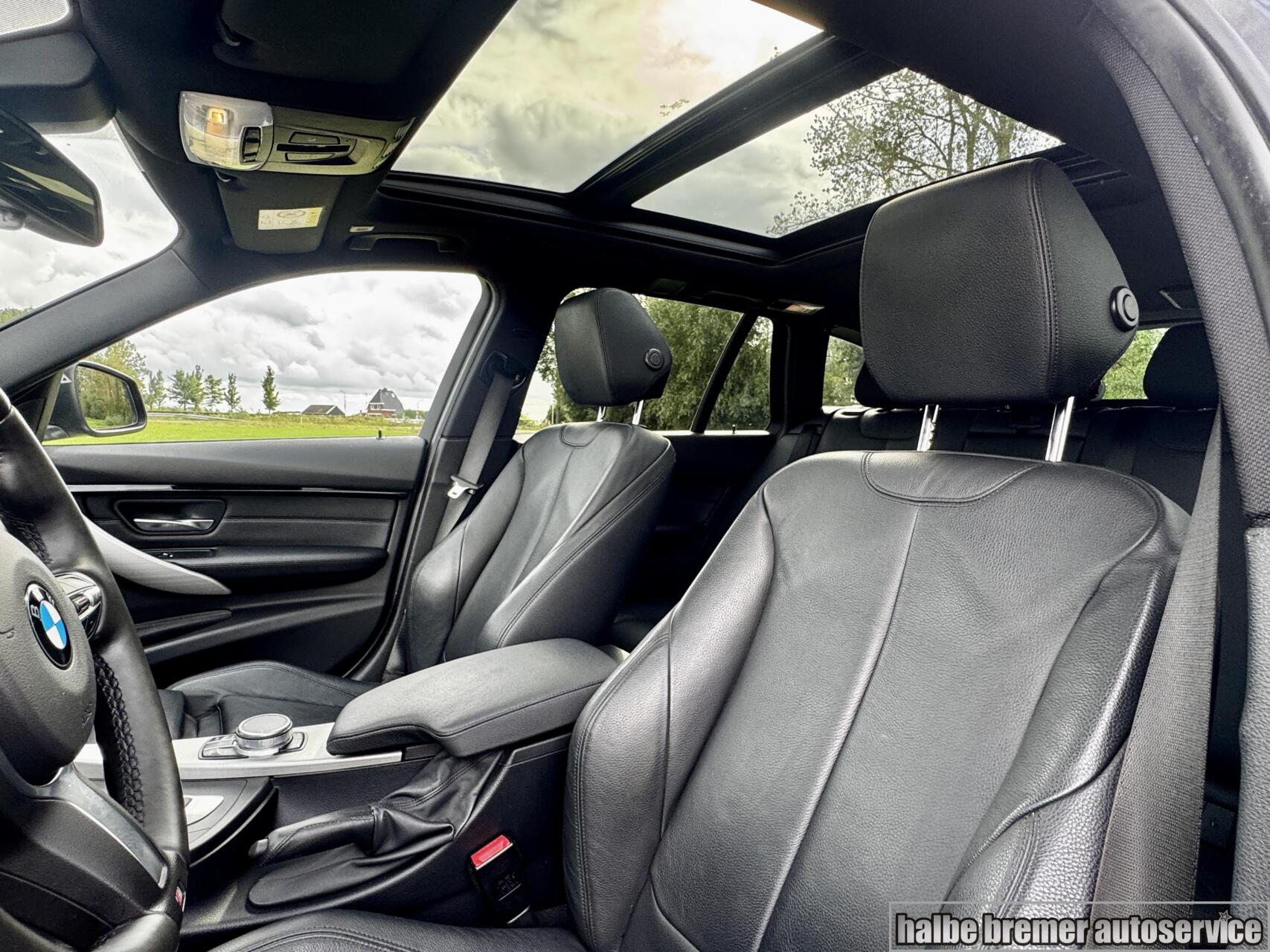 Foto van BMW 330i xDrive