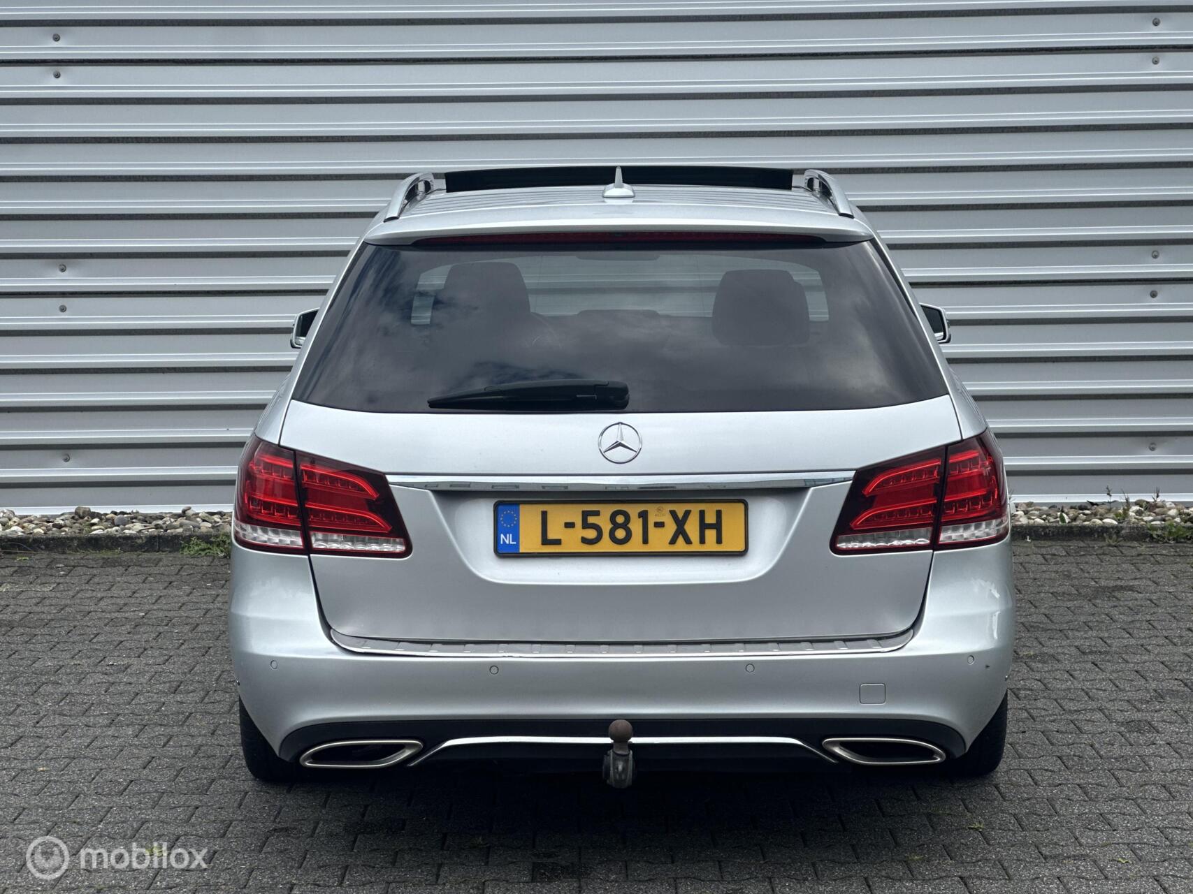 Foto van Mercedes-Benz E 200 Bluetec