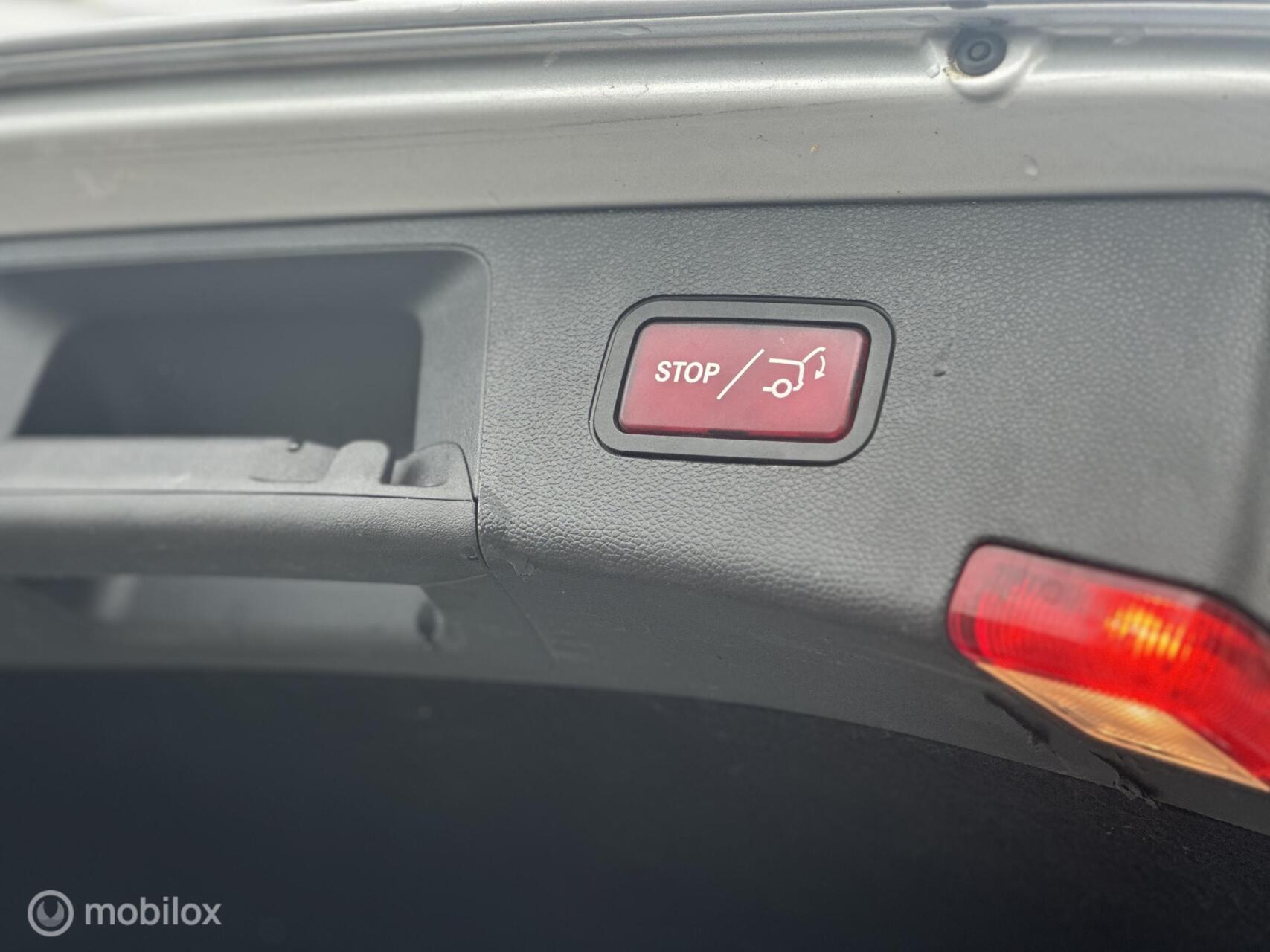 Foto van Mercedes-Benz E 200 Bluetec
